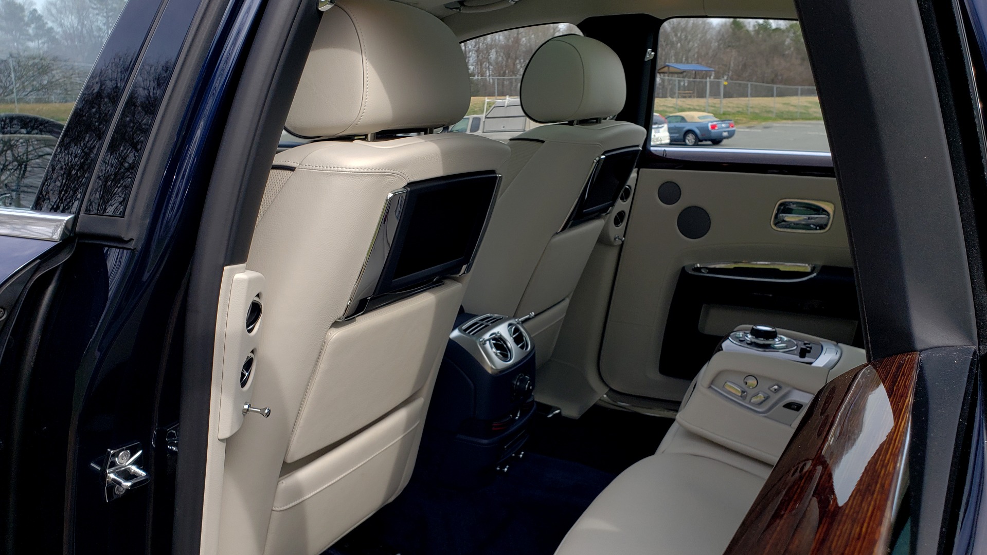 Used 2013 Rolls-Royce GHOST FTR SLCT 2/ NAV/ PANO-ROOF/ LN DEPART/ NIGHT VSN/ REARVIEW for sale Sold at Formula Imports in Charlotte NC 28227 64