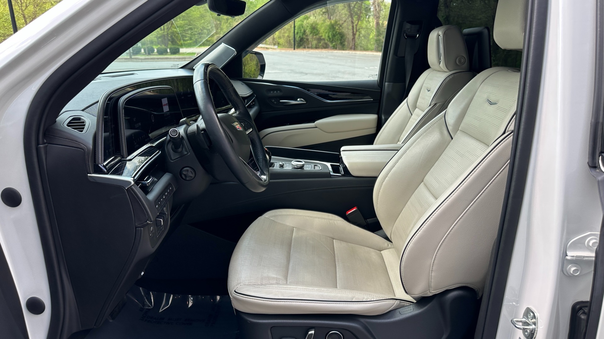 Used 2021 Cadillac Escalade SPORT / SUPER CRUISE / NIGHT VISION / REAR SEAT ENTERTAINMENT / PWR SIDE ST for sale Sold at Formula Imports in Charlotte NC 28227 12