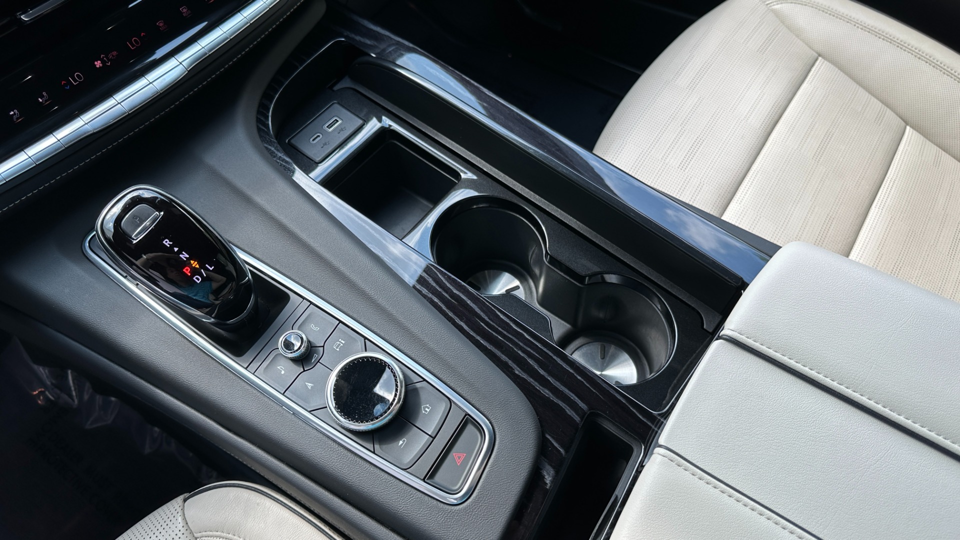 Used 2021 Cadillac Escalade SPORT / SUPER CRUISE / NIGHT VISION / REAR SEAT ENTERTAINMENT / PWR SIDE ST for sale Sold at Formula Imports in Charlotte NC 28227 21