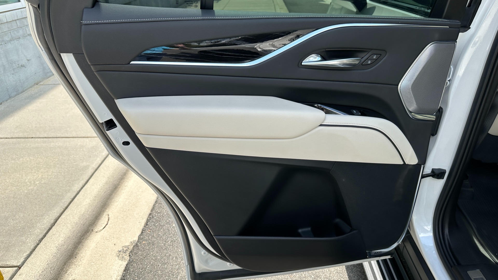 Used 2021 Cadillac Escalade SPORT / SUPER CRUISE / NIGHT VISION / REAR SEAT ENTERTAINMENT / PWR SIDE ST for sale Sold at Formula Imports in Charlotte NC 28227 26