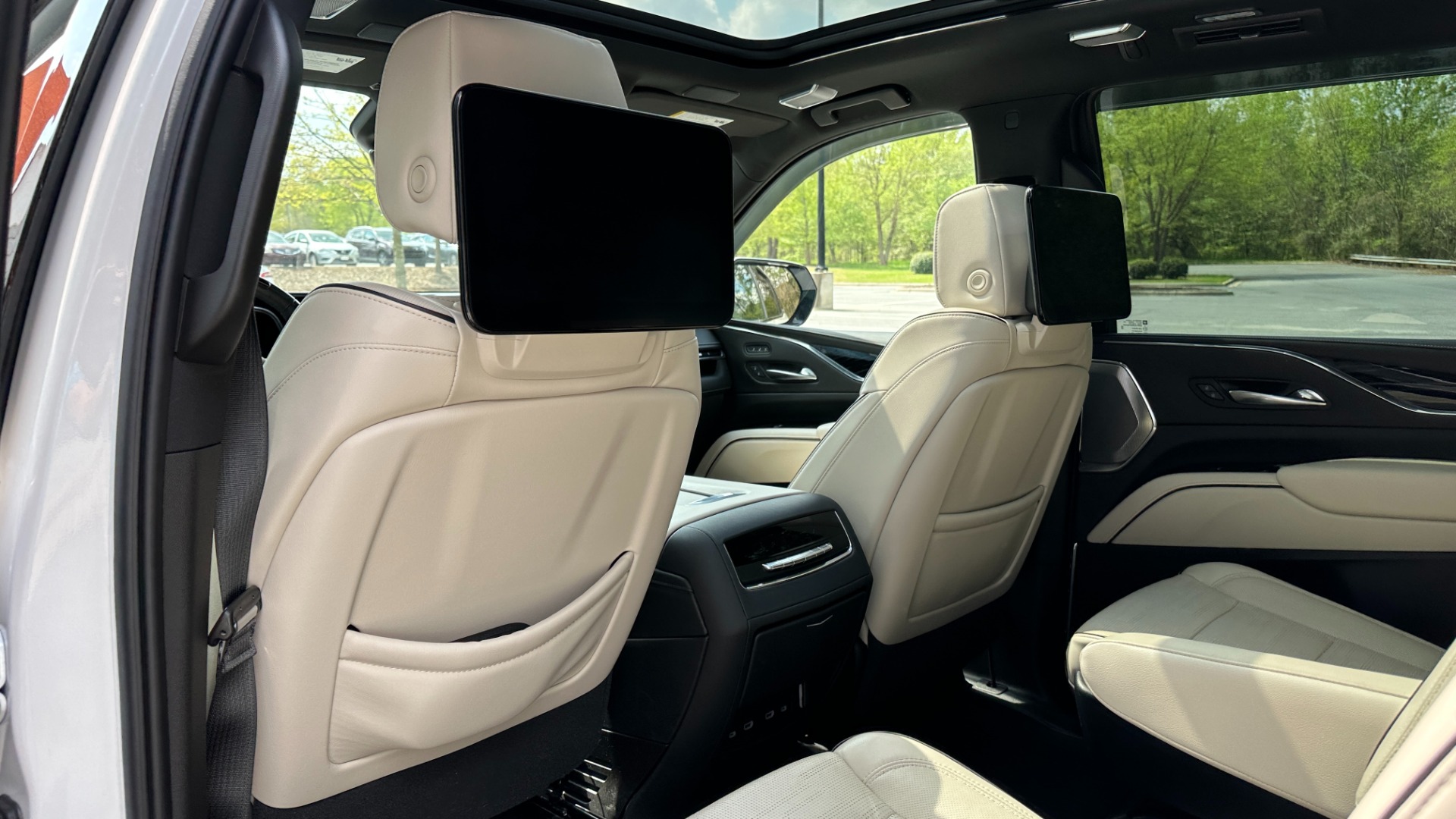 Used 2021 Cadillac Escalade SPORT / SUPER CRUISE / NIGHT VISION / REAR SEAT ENTERTAINMENT / PWR SIDE ST for sale Sold at Formula Imports in Charlotte NC 28227 27