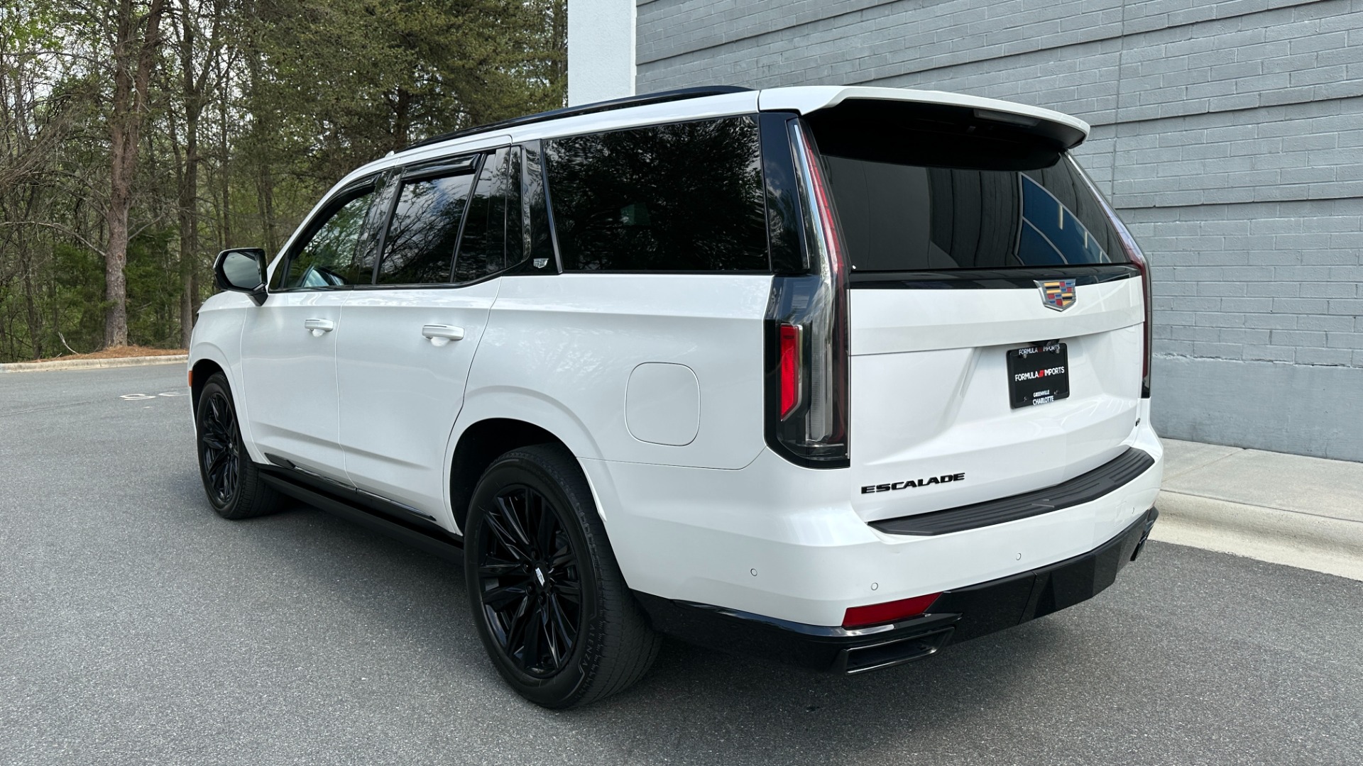 Used 2021 Cadillac Escalade SPORT / SUPER CRUISE / NIGHT VISION / REAR SEAT ENTERTAINMENT / PWR SIDE ST for sale Sold at Formula Imports in Charlotte NC 28227 4