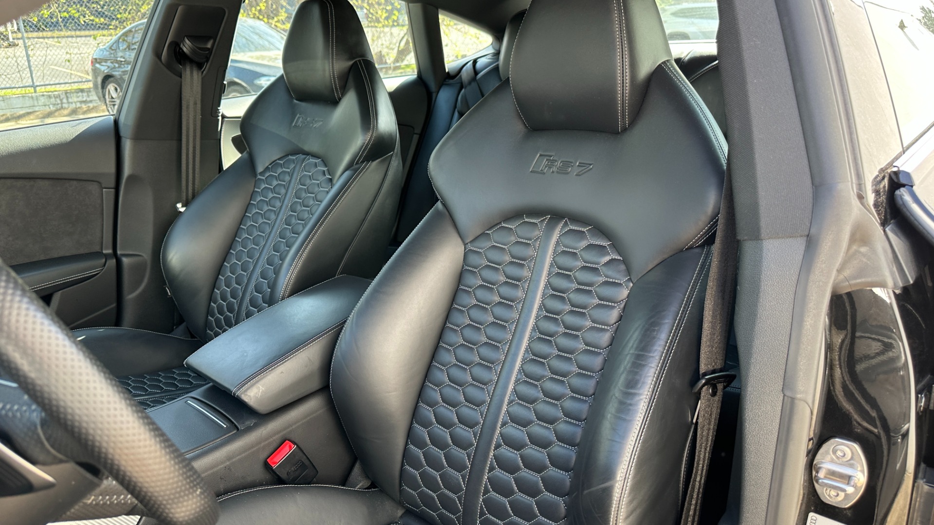 Used 2017 Audi RS 7 PERFORMANCE PRESTIGE / 4.0T 605HP / NIGHT VISION / DRIVER ASSIST / 21IN WHL for sale Sold at Formula Imports in Charlotte NC 28227 10