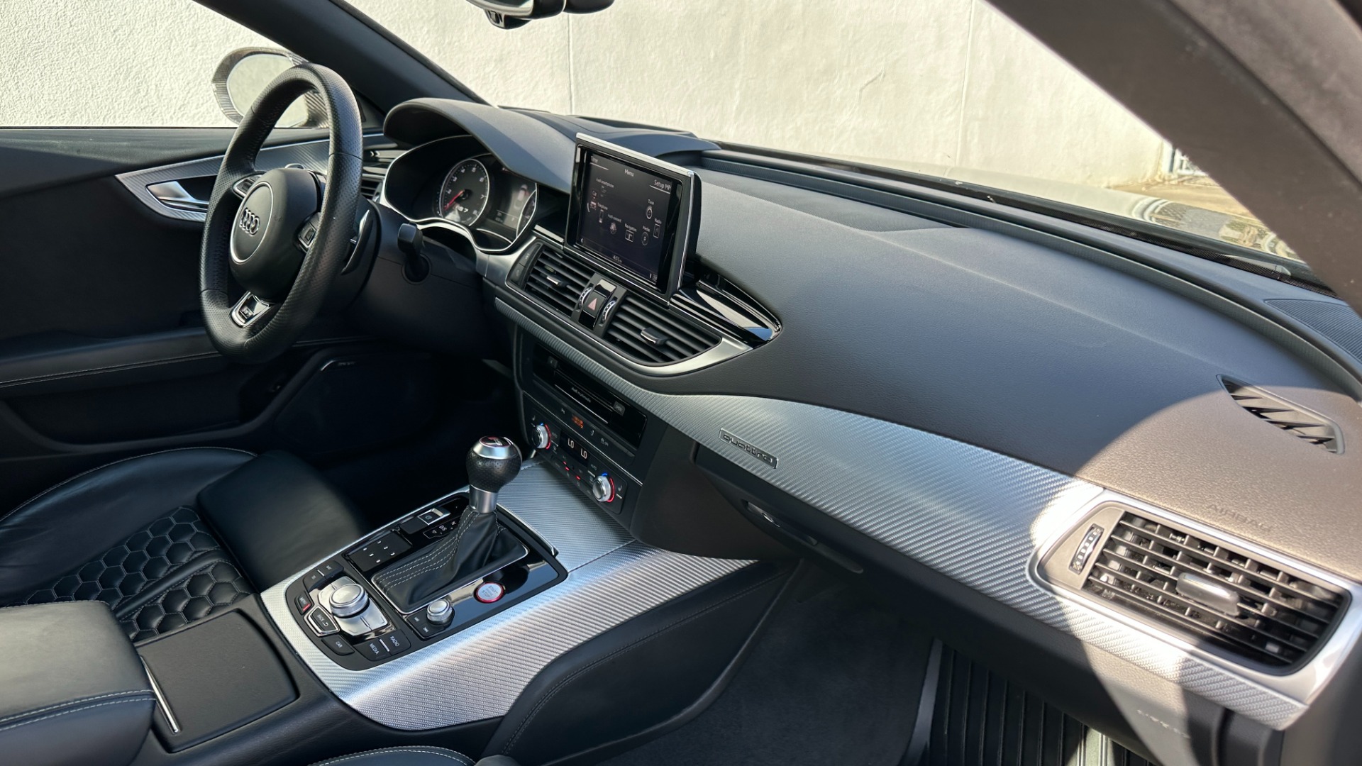 Used 2017 Audi RS 7 PERFORMANCE PRESTIGE / 4.0T 605HP / NIGHT VISION / DRIVER ASSIST / 21IN WHL for sale Sold at Formula Imports in Charlotte NC 28227 21