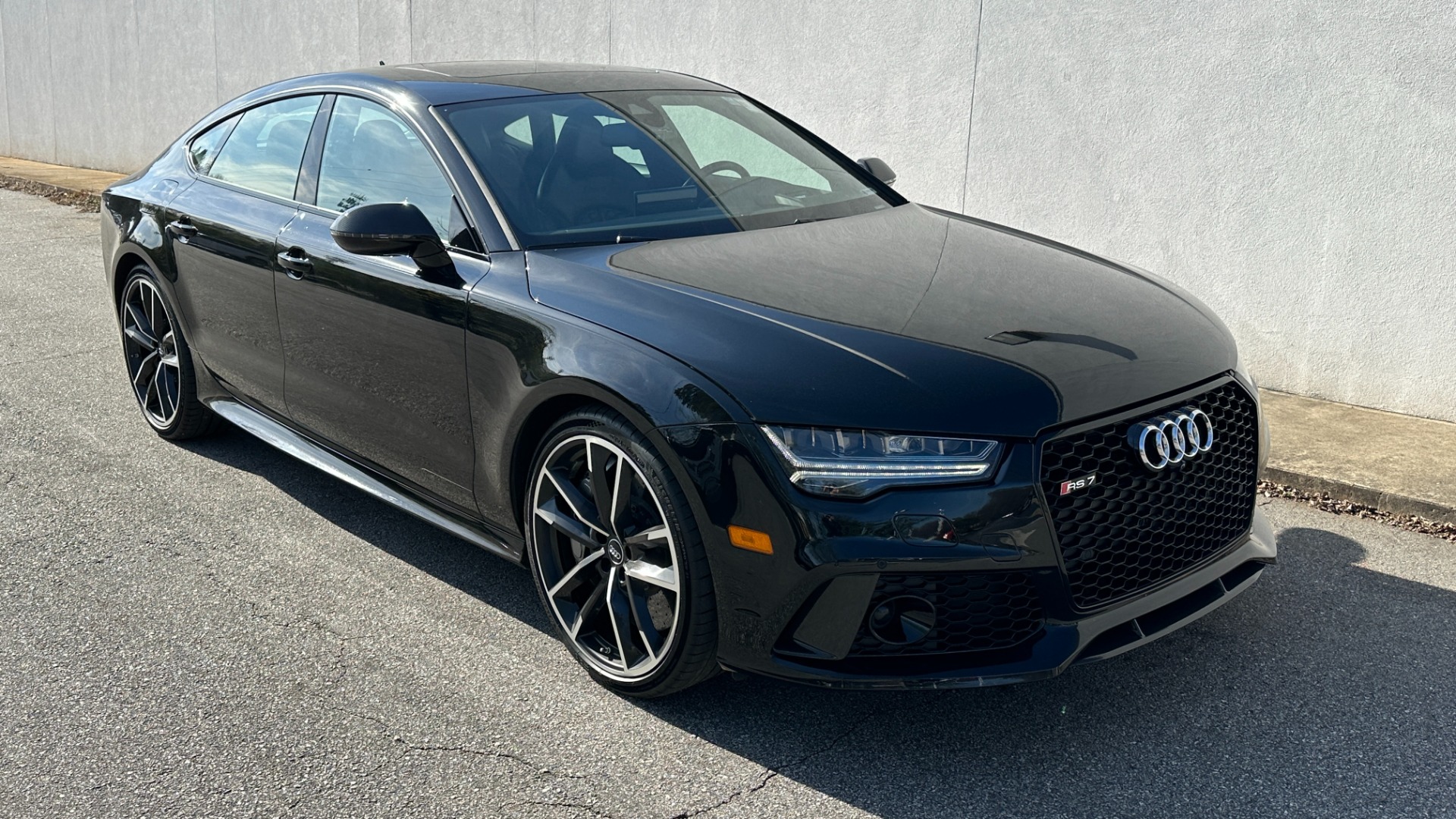 Used 2017 Audi RS 7 PERFORMANCE PRESTIGE / 4.0T 605HP / NIGHT VISION / DRIVER ASSIST / 21IN WHL for sale $80,995 at Formula Imports in Charlotte NC 28227 5