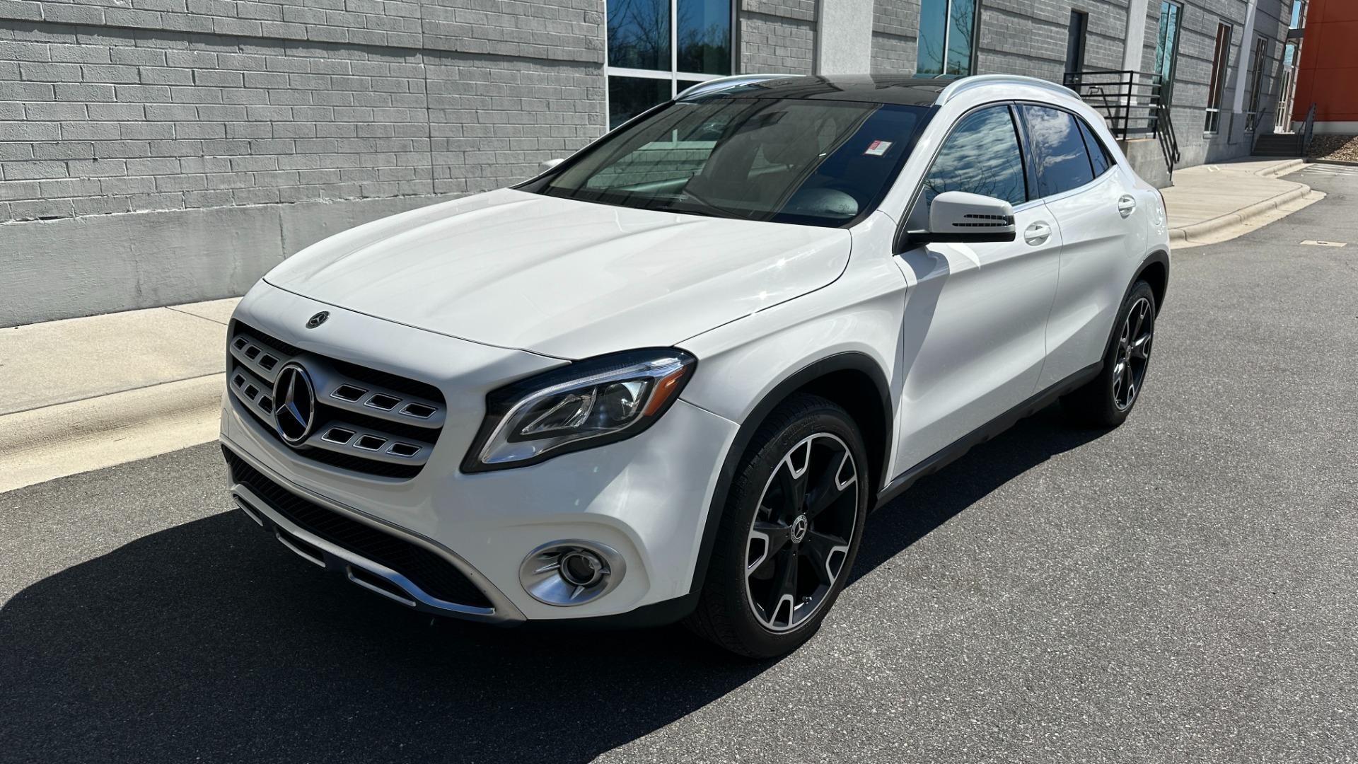 Used 2019 Mercedes-Benz GLA GLA 250 / BLIND SPOT / PANORAMIC ROOF / AMBIENT LIGHTING / CONVENIENCE PKG for sale Sold at Formula Imports in Charlotte NC 28227 2