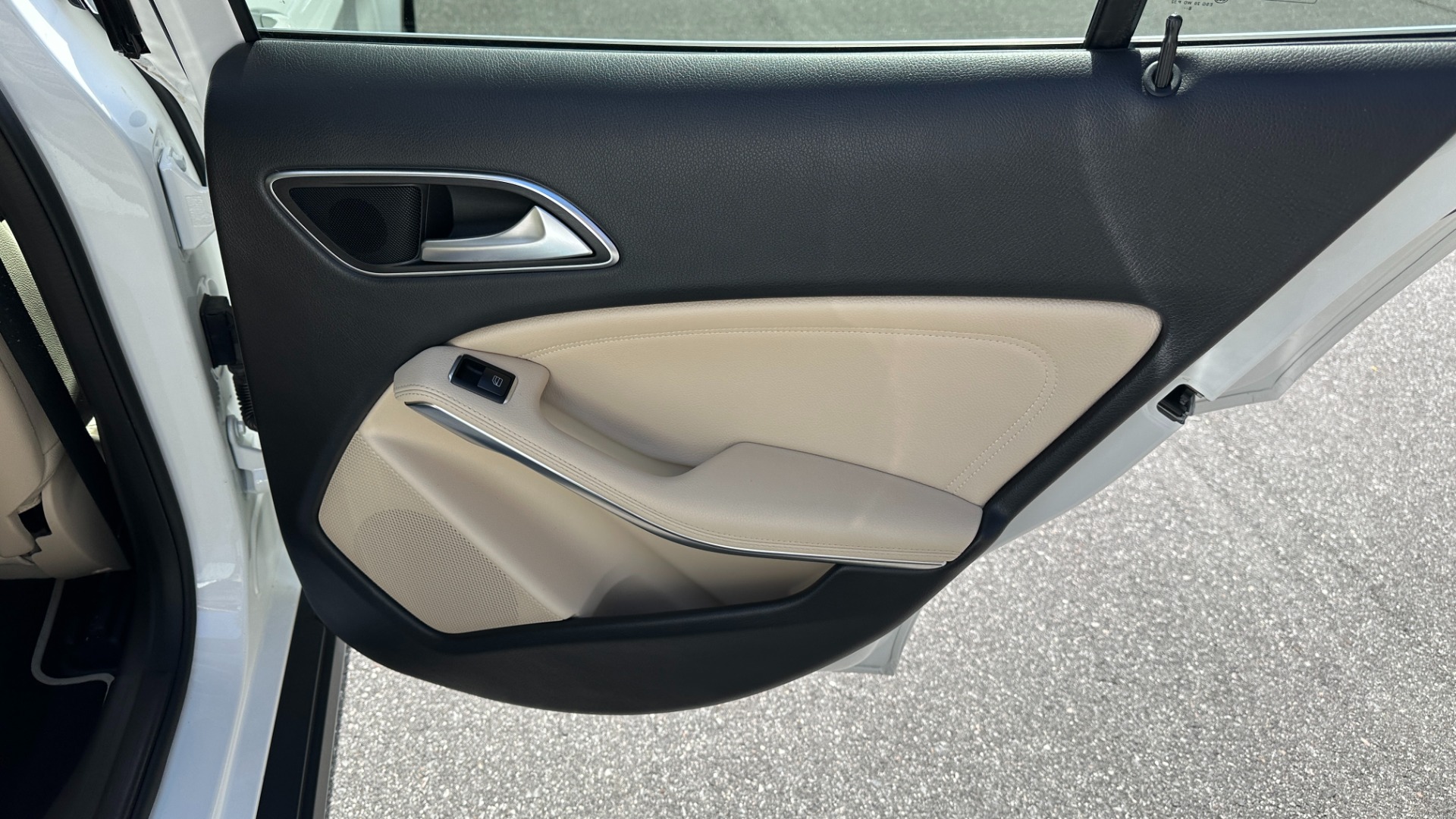 Used 2019 Mercedes-Benz GLA GLA 250 / BLIND SPOT / PANORAMIC ROOF / AMBIENT LIGHTING / CONVENIENCE PKG for sale Sold at Formula Imports in Charlotte NC 28227 21