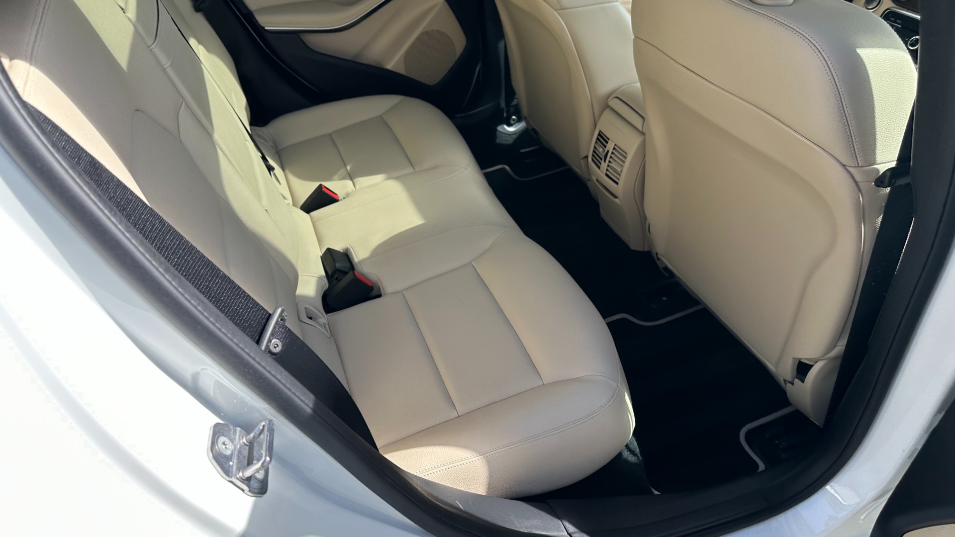Used 2019 Mercedes-Benz GLA GLA 250 / BLIND SPOT / PANORAMIC ROOF / AMBIENT LIGHTING / CONVENIENCE PKG for sale Sold at Formula Imports in Charlotte NC 28227 22