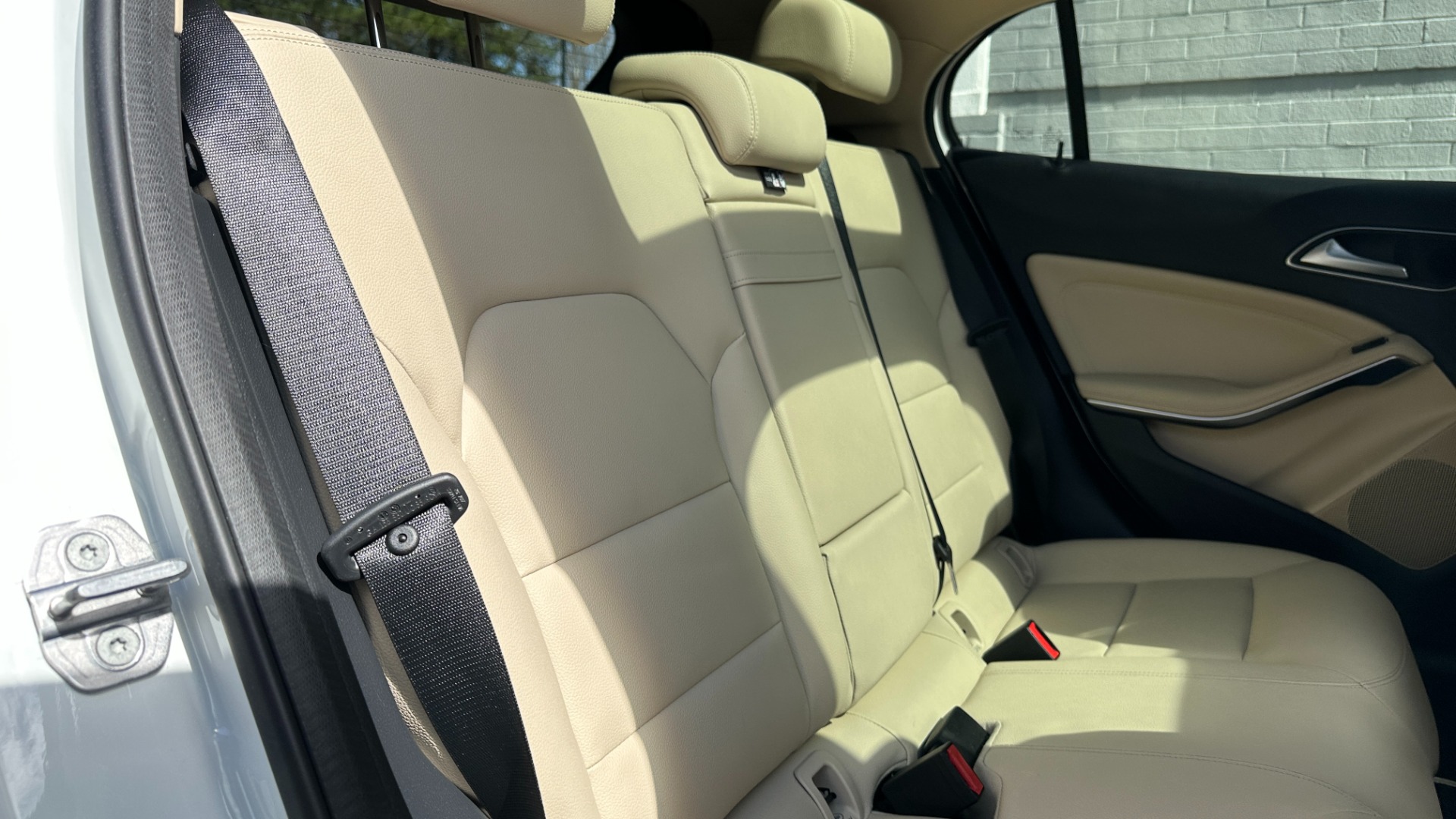 Used 2019 Mercedes-Benz GLA GLA 250 / BLIND SPOT / PANORAMIC ROOF / AMBIENT LIGHTING / CONVENIENCE PKG for sale Sold at Formula Imports in Charlotte NC 28227 23