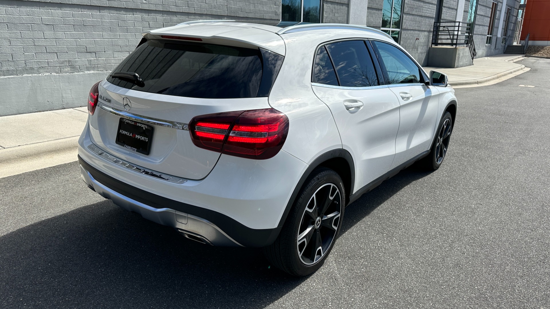Used 2019 Mercedes-Benz GLA GLA 250 / BLIND SPOT / PANORAMIC ROOF / AMBIENT LIGHTING / CONVENIENCE PKG for sale Sold at Formula Imports in Charlotte NC 28227 7