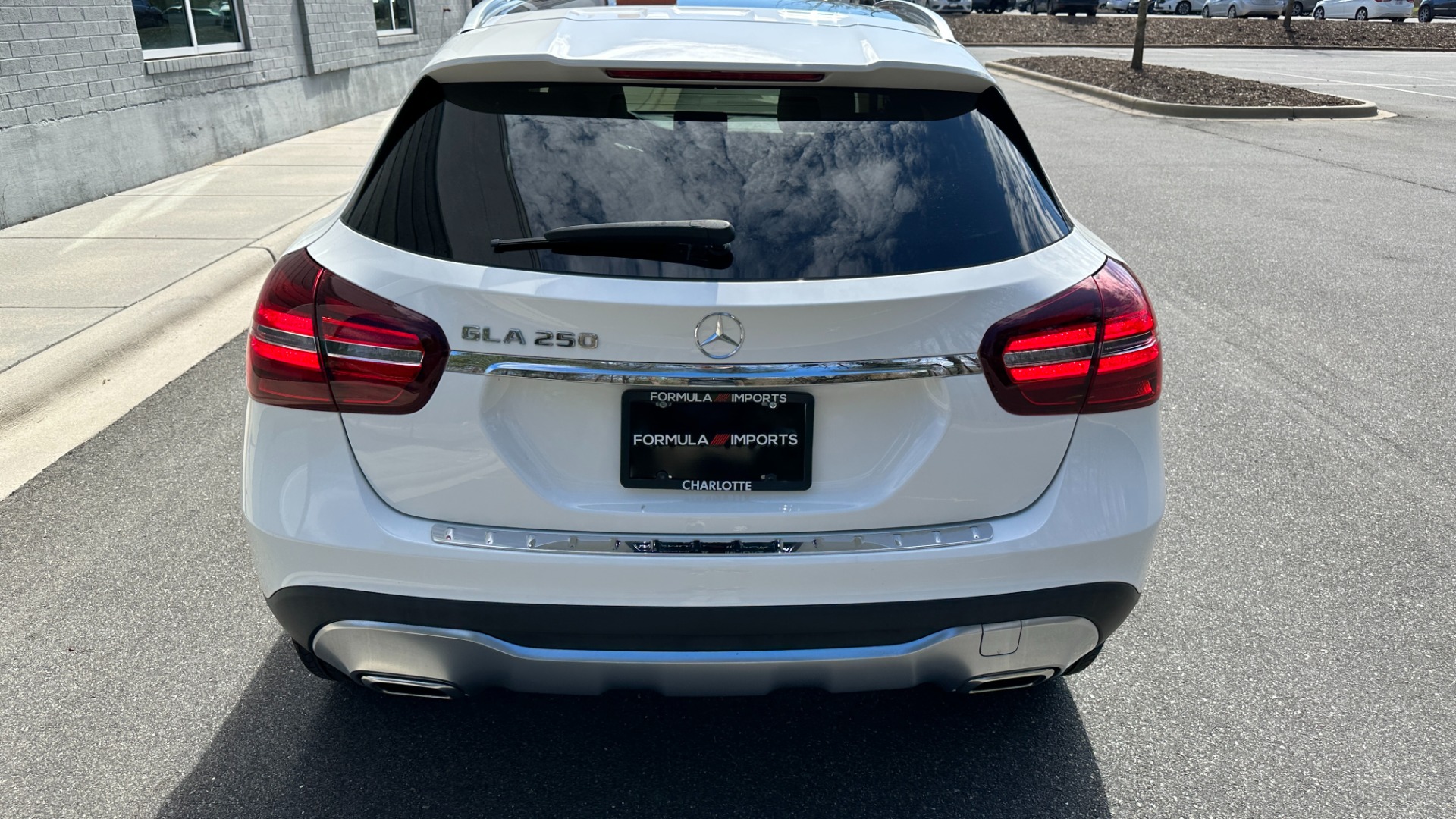 Used 2019 Mercedes-Benz GLA GLA 250 / BLIND SPOT / PANORAMIC ROOF / AMBIENT LIGHTING / CONVENIENCE PKG for sale Sold at Formula Imports in Charlotte NC 28227 8