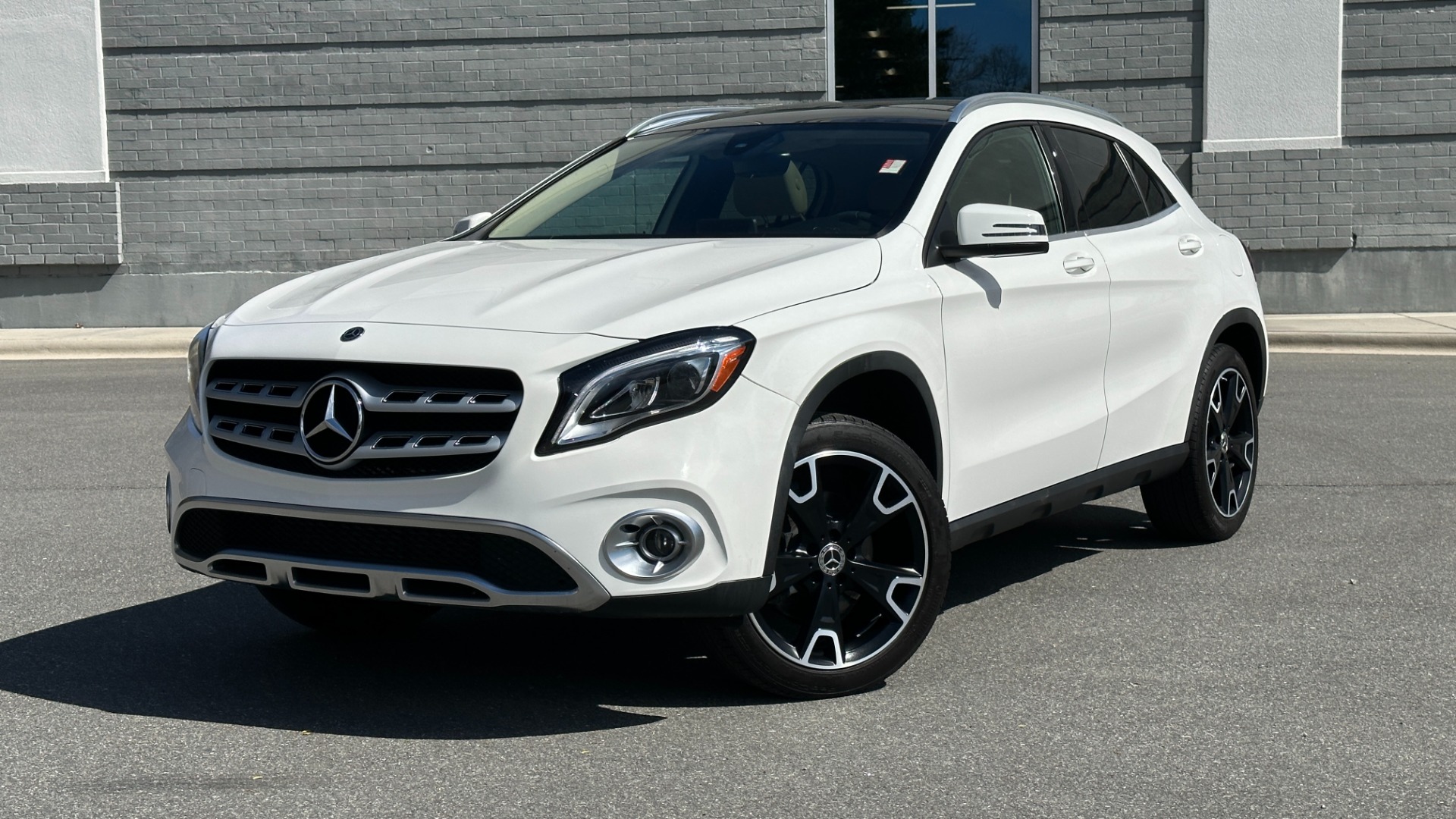 Used 2019 Mercedes-Benz GLA GLA 250 / BLIND SPOT / PANORAMIC ROOF / AMBIENT LIGHTING / CONVENIENCE PKG for sale Sold at Formula Imports in Charlotte NC 28227 1