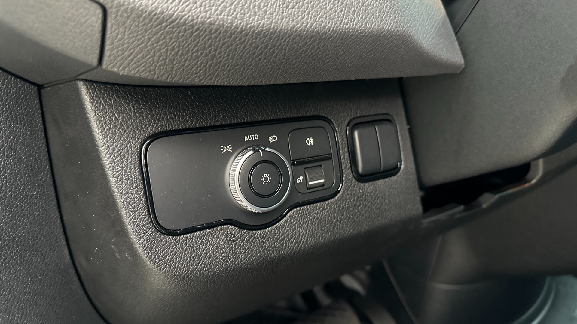 Used 2022 Mercedes-Benz Sprinter Cargo Van OUTLANDER 2500 / CUSTOM BUILT / CUSTOM INTERIOR / ACCESSORIES / SUSPENSION / SOLAR for sale Sold at Formula Imports in Charlotte NC 28227 21
