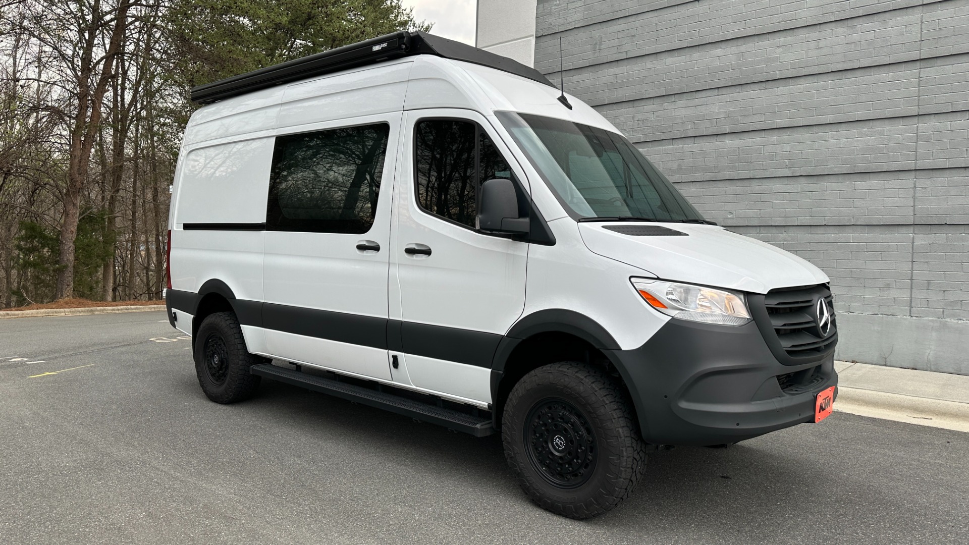 Used 2022 Mercedes-Benz Sprinter Cargo Van OUTLANDER 2500 / CUSTOM BUILT / CUSTOM INTERIOR / ACCESSORIES / SUSPENSION / SOLAR for sale Sold at Formula Imports in Charlotte NC 28227 5