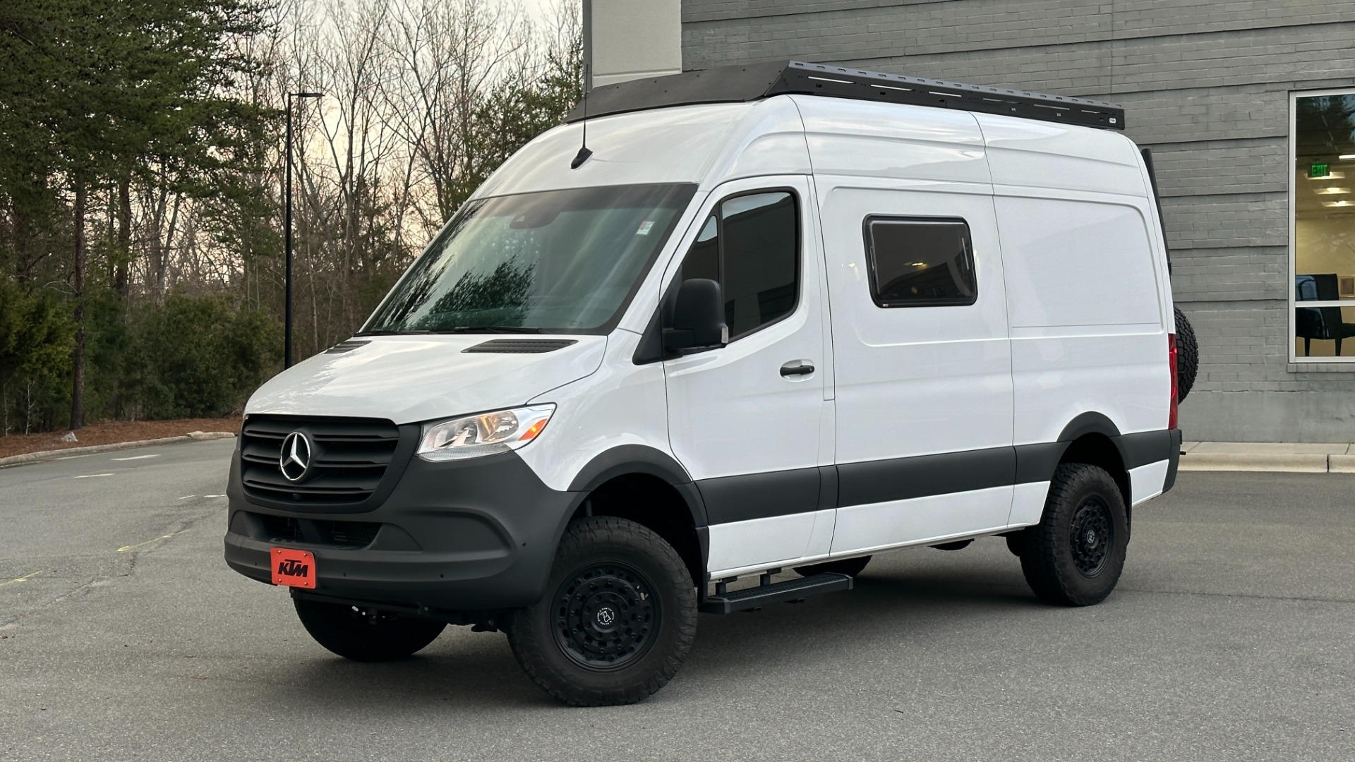 Used 2022 Mercedes-Benz Sprinter Cargo Van OUTLANDER 2500 / CUSTOM BUILT / CUSTOM INTERIOR / ACCESSORIES / SUSPENSION / SOLAR for sale Sold at Formula Imports in Charlotte NC 28227 9