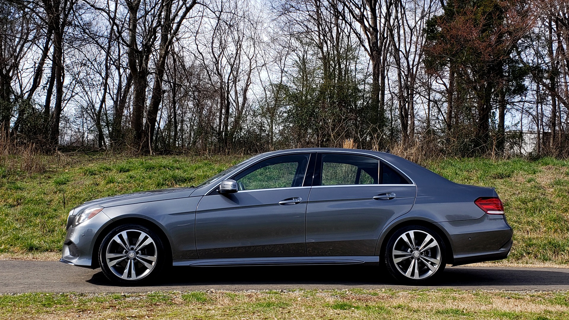 Used 2016 Mercedes-Benz E-CLASS E 350 PREM / KEYLESS-GO / NAV / SUNROOF / REARVIEW for sale Sold at Formula Imports in Charlotte NC 28227 2