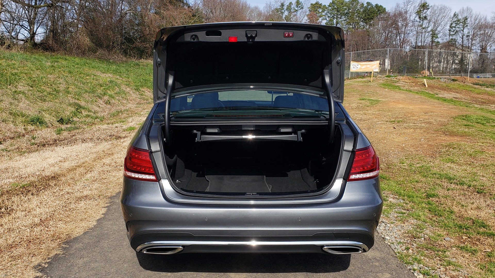 Used 2016 Mercedes-Benz E-CLASS E 350 PREM / KEYLESS-GO / NAV / SUNROOF / REARVIEW for sale Sold at Formula Imports in Charlotte NC 28227 21