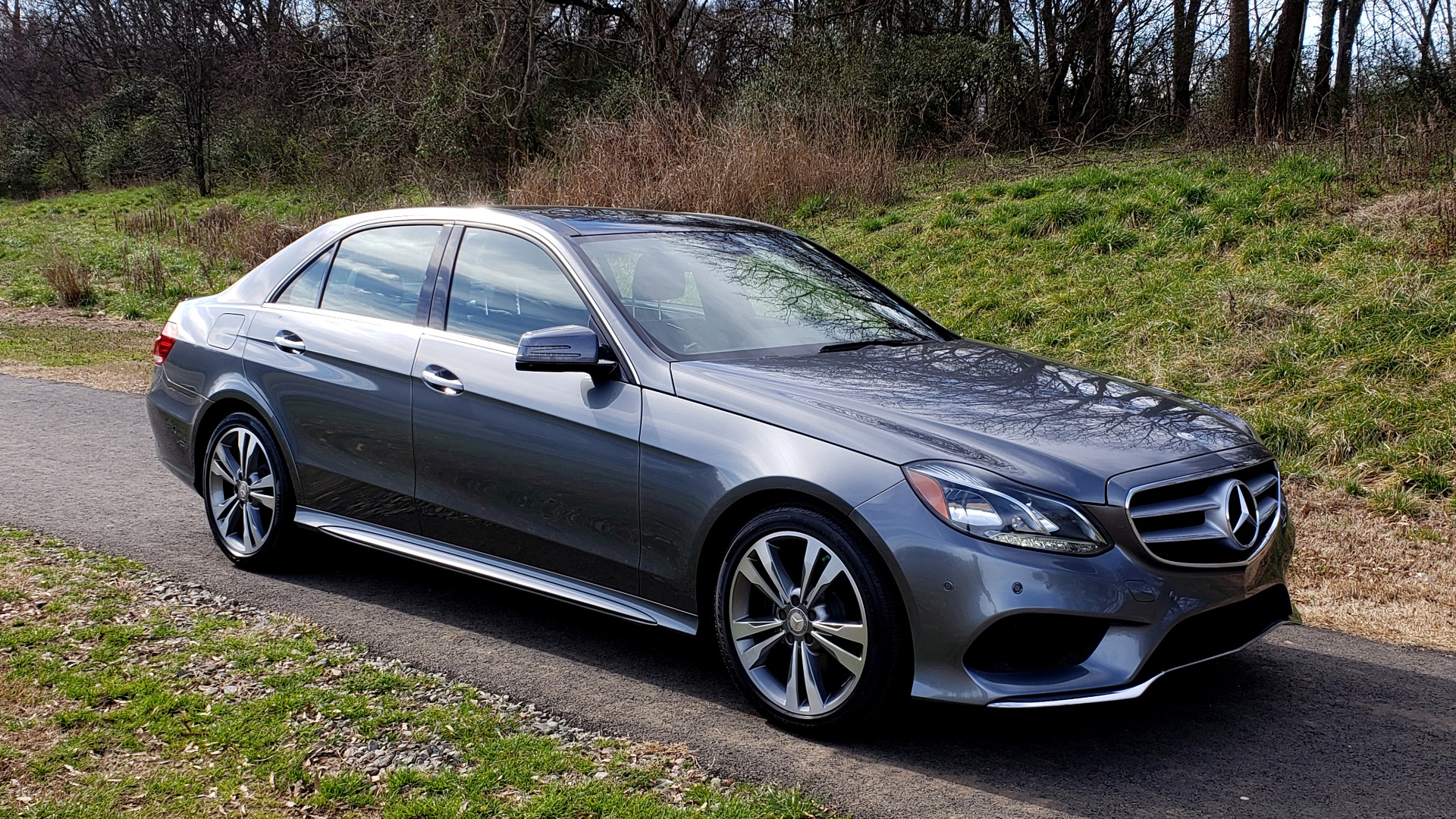 Used 2016 Mercedes-Benz E-CLASS E 350 PREM / KEYLESS-GO / NAV / SUNROOF / REARVIEW for sale Sold at Formula Imports in Charlotte NC 28227 4