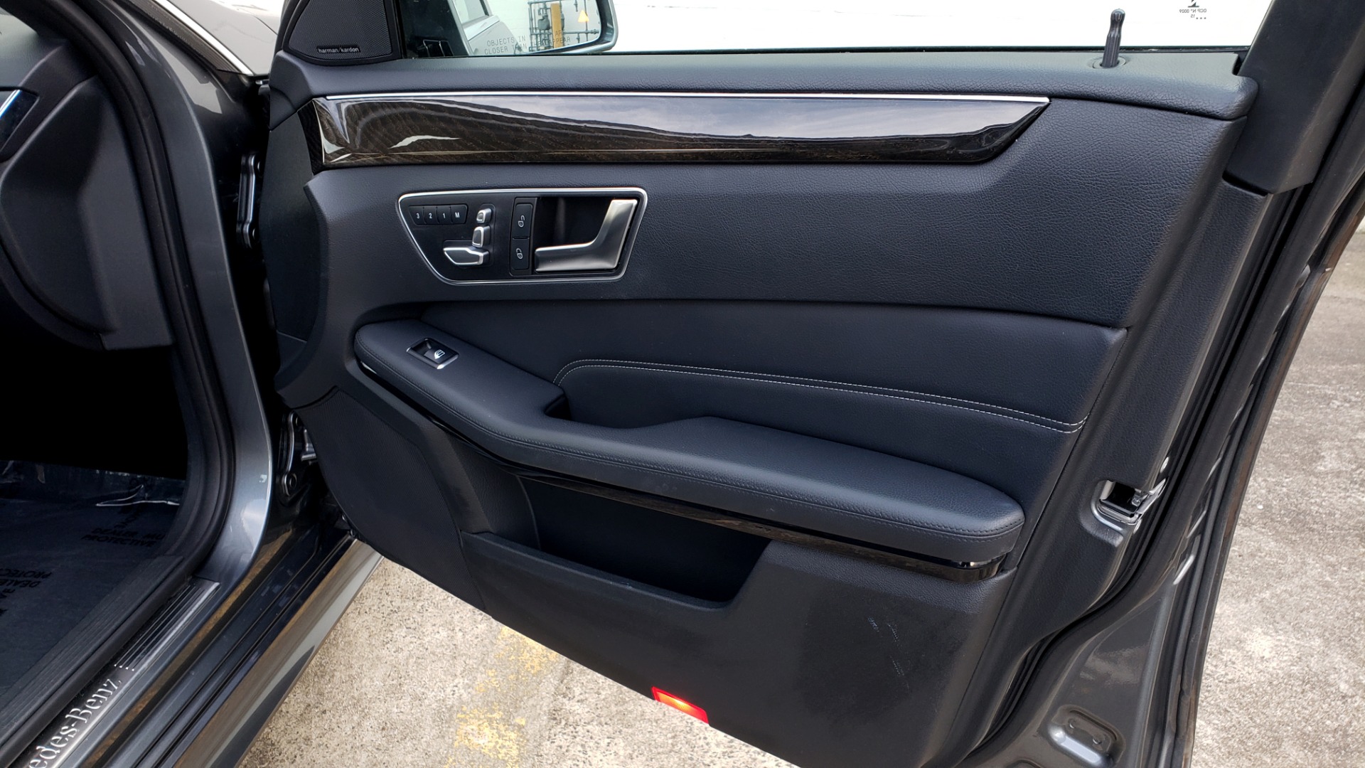 Used 2016 Mercedes-Benz E-CLASS E 350 PREM / KEYLESS-GO / NAV / SUNROOF / REARVIEW for sale Sold at Formula Imports in Charlotte NC 28227 62