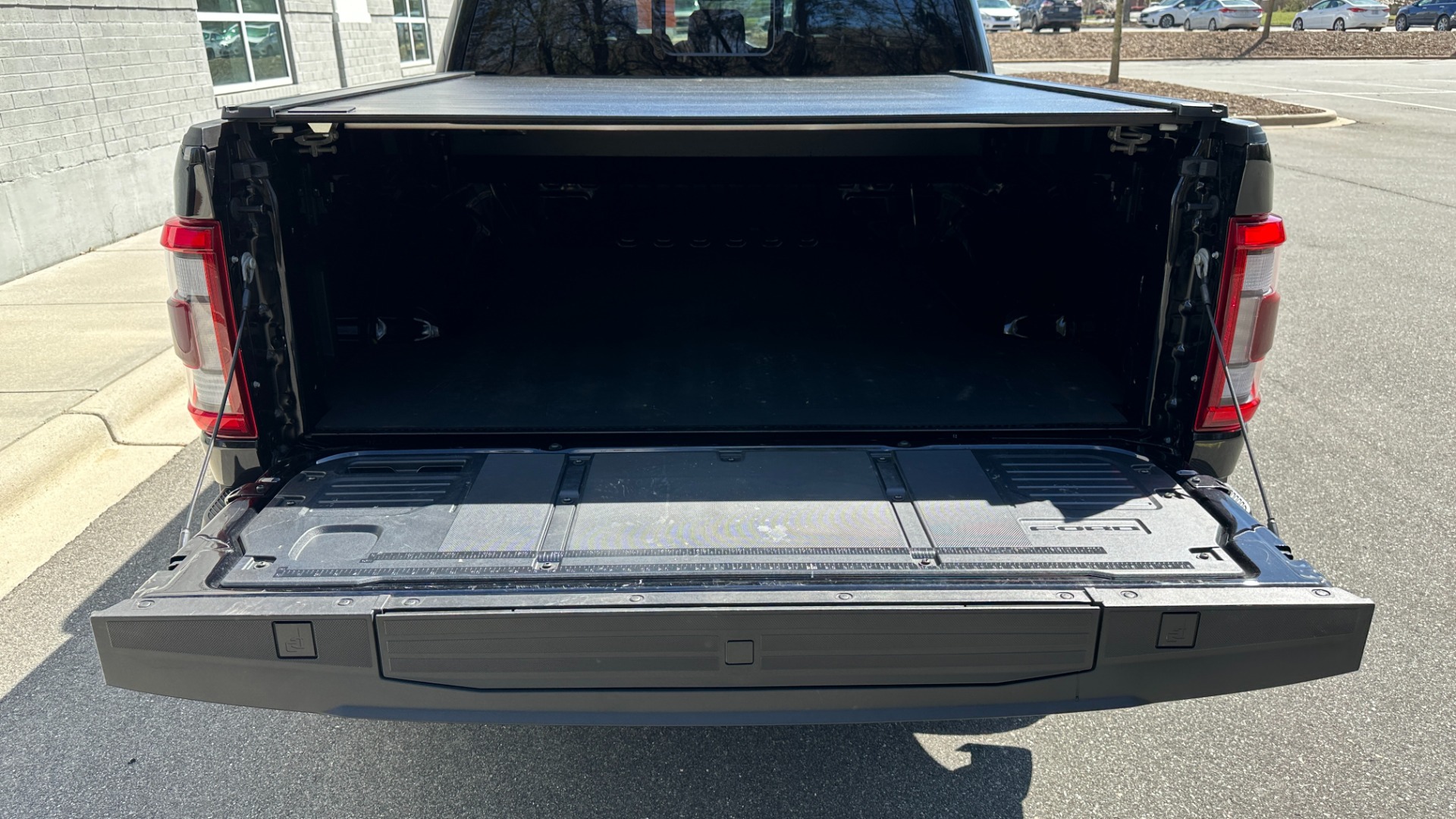 Used 2022 Ford F-150 Raptor 37PP PERFORMANCE PACK / RECARO SEATS / MOONROOF / 801A EQUIP for sale Sold at Formula Imports in Charlotte NC 28227 10