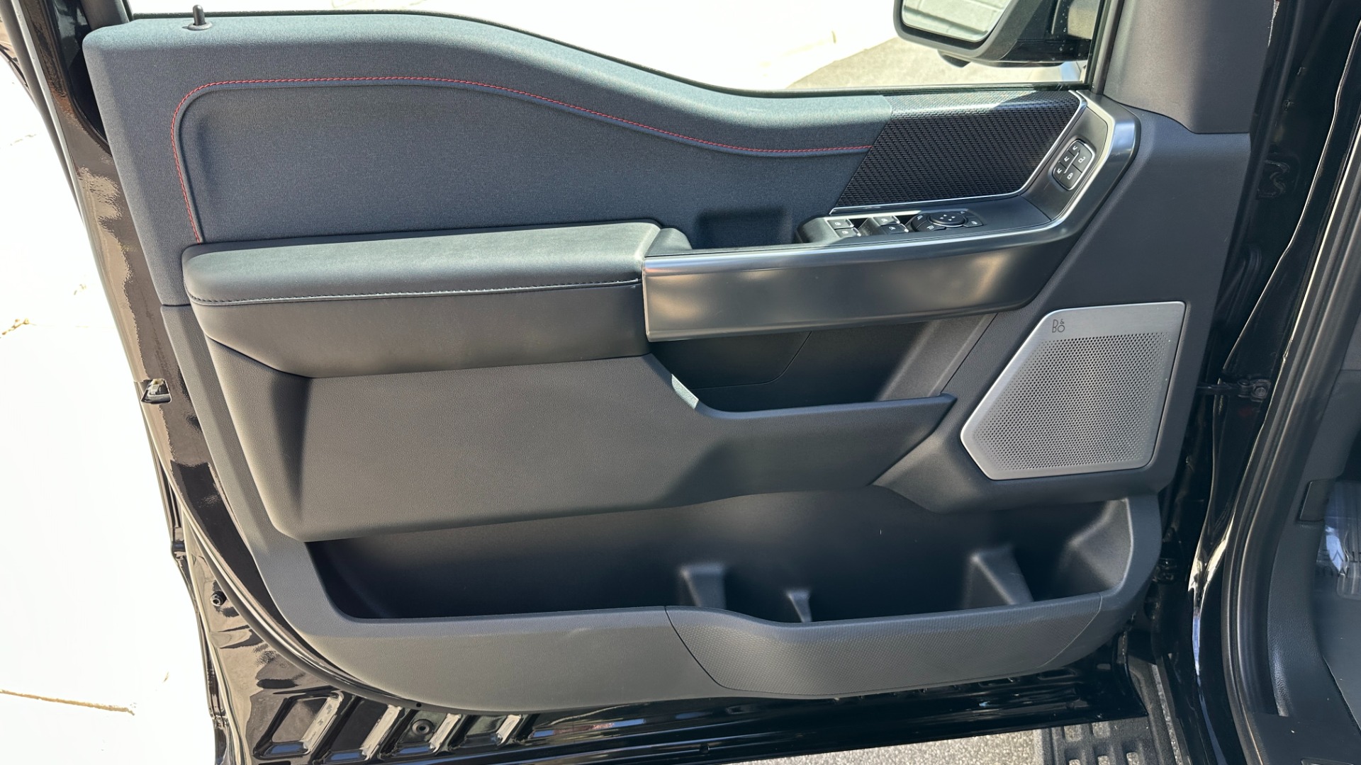 Used 2022 Ford F-150 Raptor 37PP PERFORMANCE PACK / RECARO SEATS / MOONROOF / 801A EQUIP for sale Sold at Formula Imports in Charlotte NC 28227 11