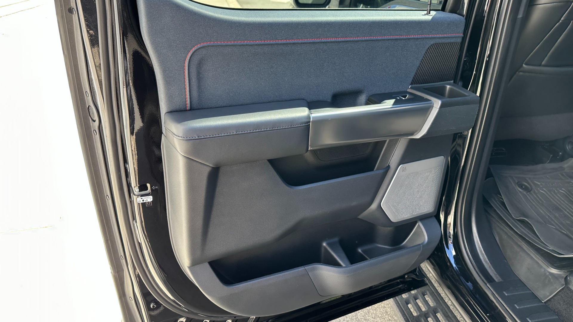 Used 2022 Ford F-150 Raptor 37PP PERFORMANCE PACK / RECARO SEATS / MOONROOF / 801A EQUIP for sale Sold at Formula Imports in Charlotte NC 28227 25