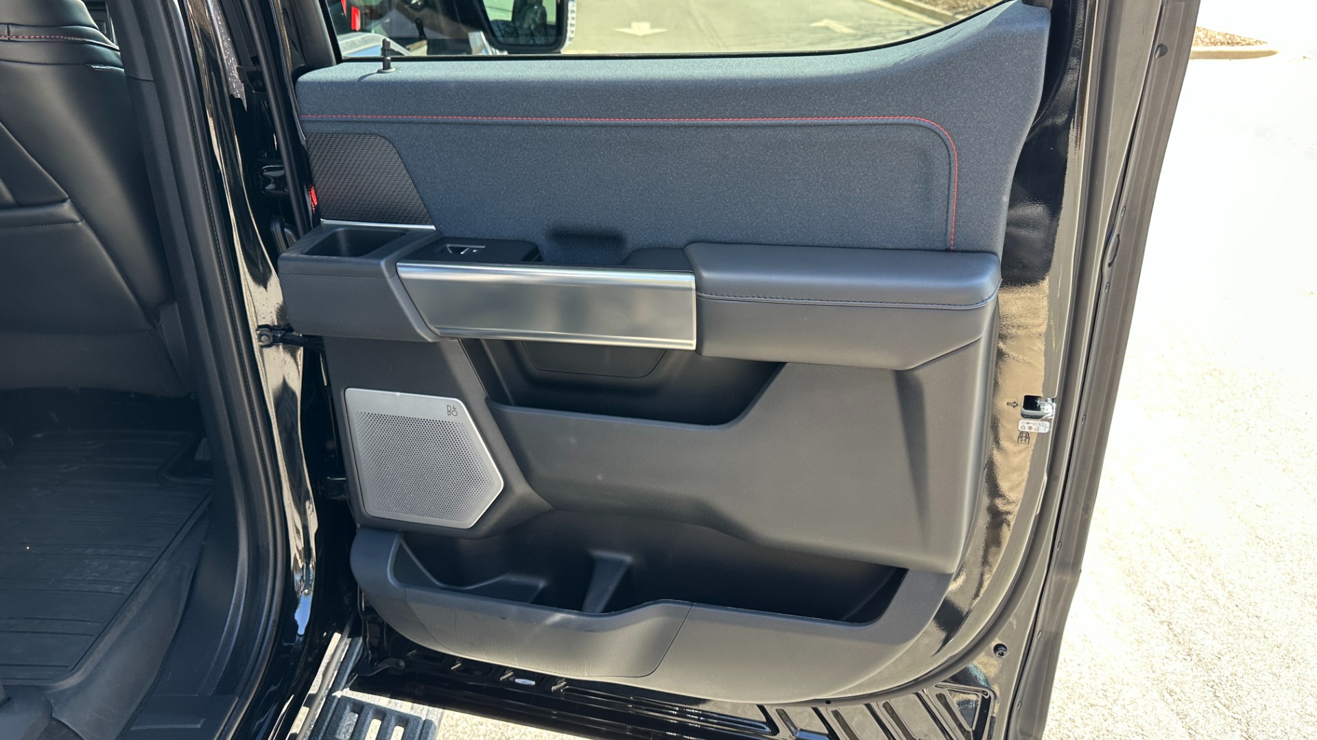 Used 2022 Ford F-150 Raptor 37PP PERFORMANCE PACK / RECARO SEATS / MOONROOF / 801A EQUIP for sale Sold at Formula Imports in Charlotte NC 28227 32