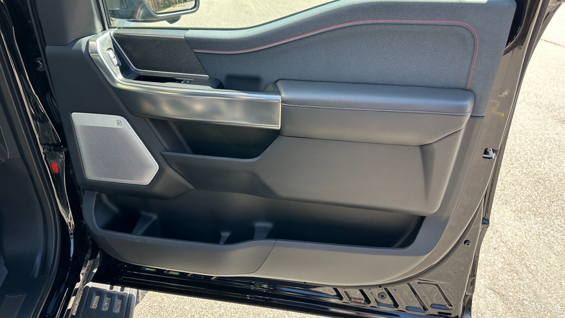 Used 2022 Ford F-150 Raptor 37PP PERFORMANCE PACK / RECARO SEATS / MOONROOF / 801A EQUIP for sale Sold at Formula Imports in Charlotte NC 28227 36