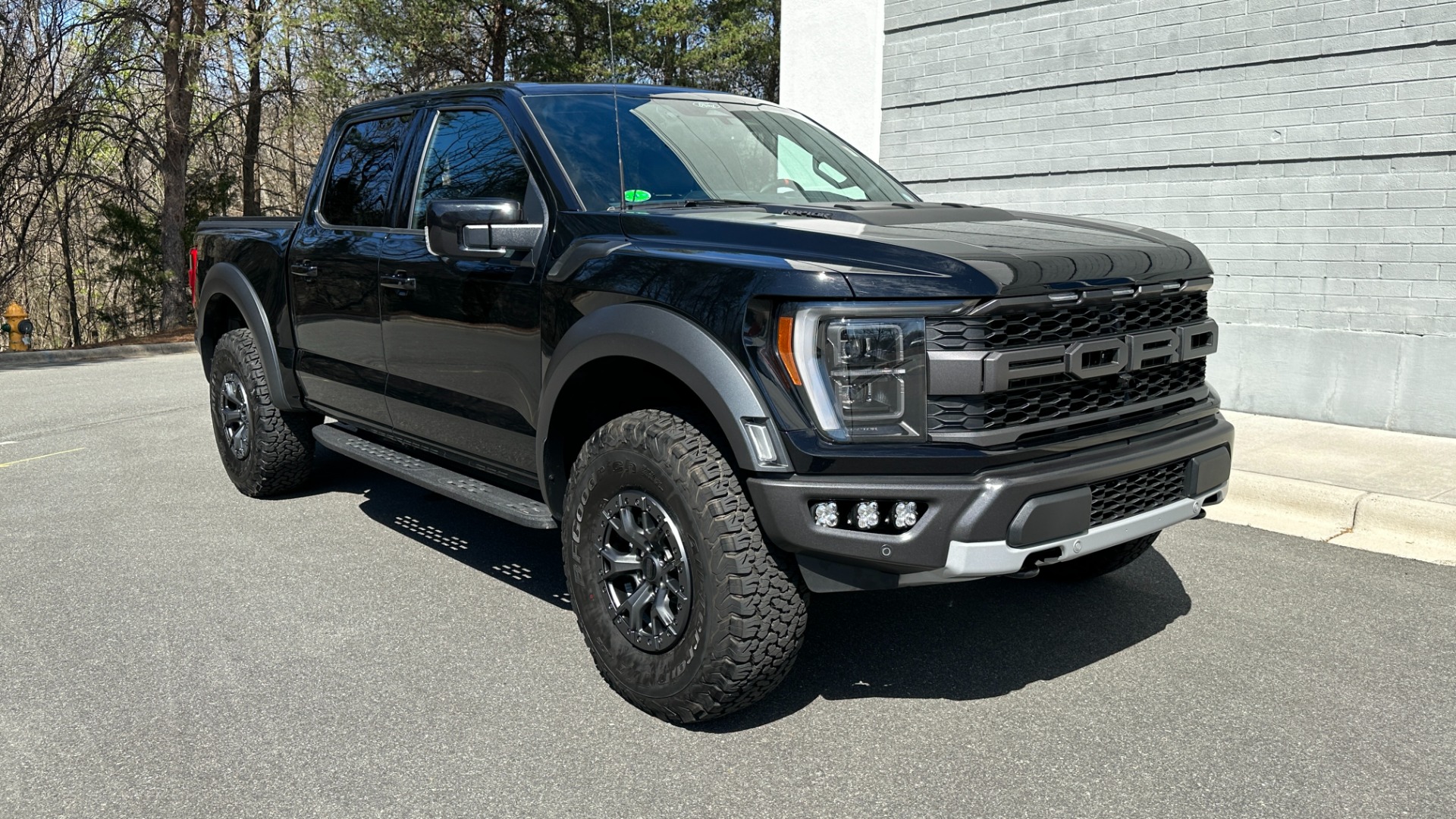 Used 2022 Ford F-150 Raptor 37PP PERFORMANCE PACK / RECARO SEATS / MOONROOF / 801A EQUIP for sale Sold at Formula Imports in Charlotte NC 28227 5