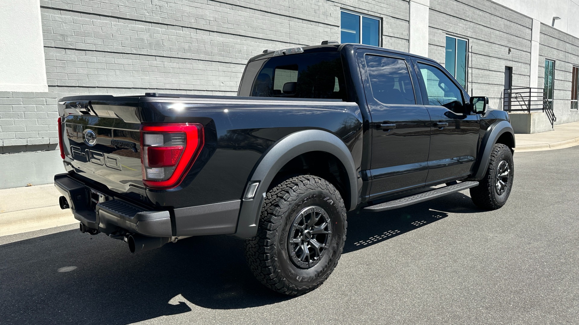 Used 2022 Ford F-150 Raptor 37PP PERFORMANCE PACK / RECARO SEATS / MOONROOF / 801A EQUIP for sale Sold at Formula Imports in Charlotte NC 28227 7