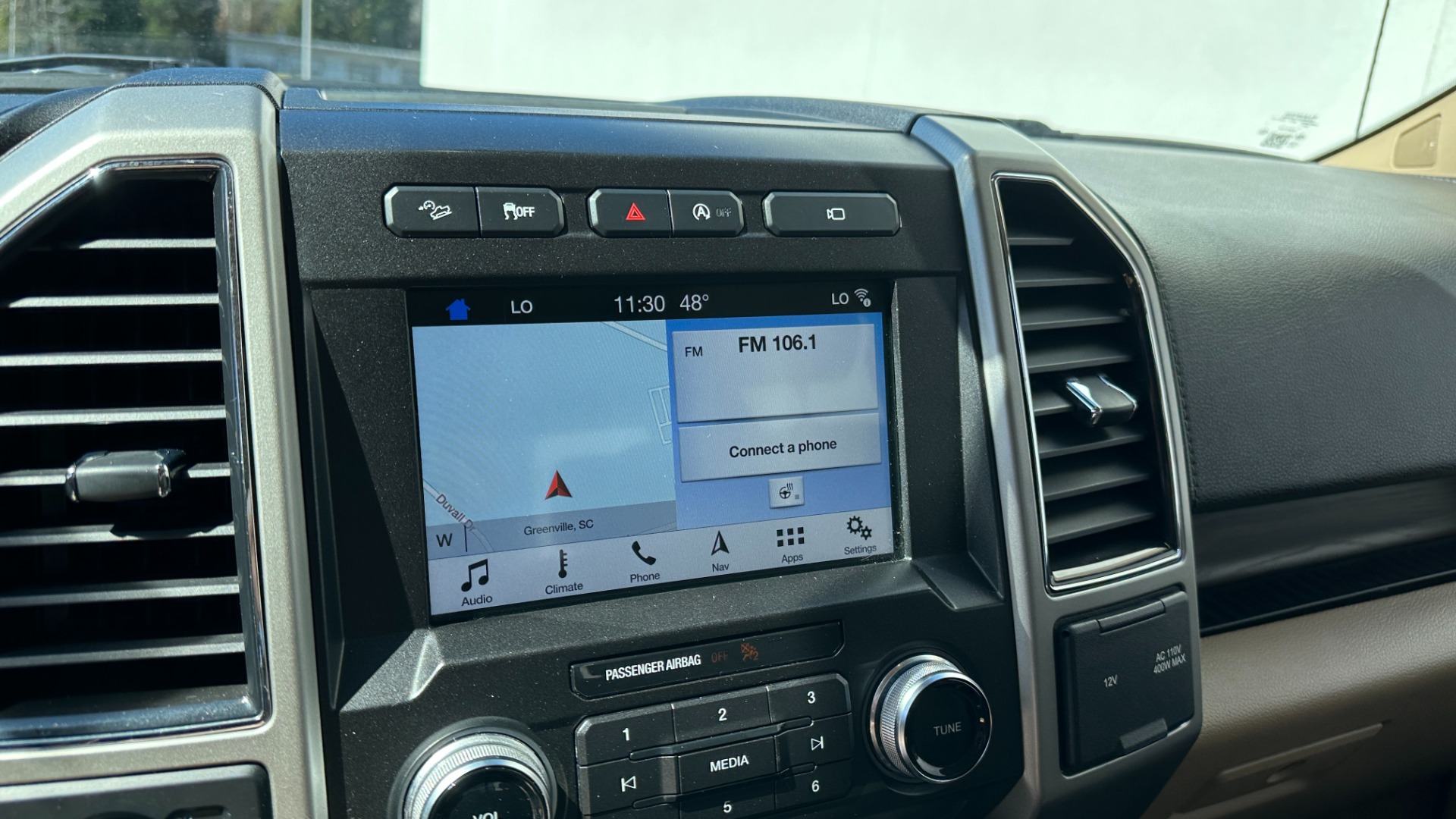 Used 2017 Ford F-150 LARIAT / FX4 OFFROAD PKG / TECHNOLOGY PKG / MOONROOF for sale $34,995 at Formula Imports in Charlotte NC 28227 20
