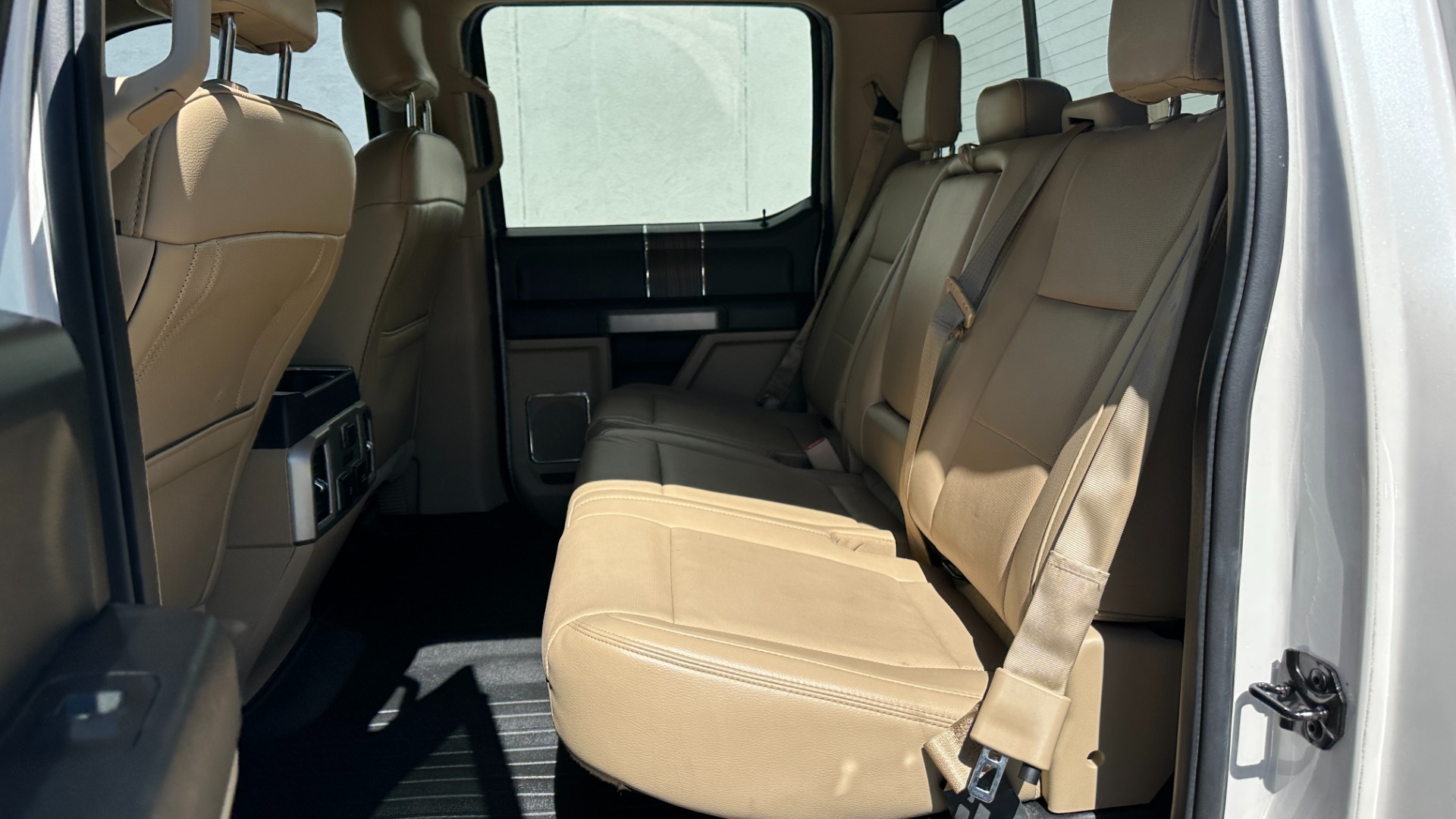 Used 2017 Ford F-150 LARIAT / FX4 OFFROAD PKG / TECHNOLOGY PKG / MOONROOF for sale $34,995 at Formula Imports in Charlotte NC 28227 26