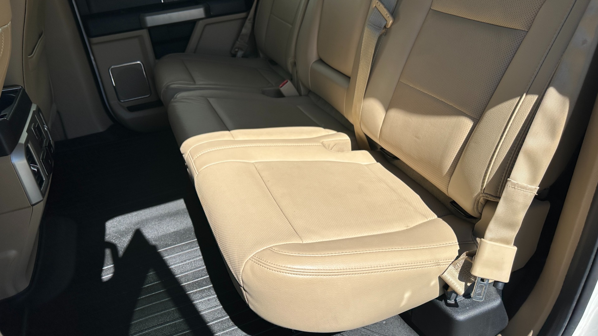 Used 2017 Ford F-150 LARIAT / FX4 OFFROAD PKG / TECHNOLOGY PKG / MOONROOF for sale $34,995 at Formula Imports in Charlotte NC 28227 28