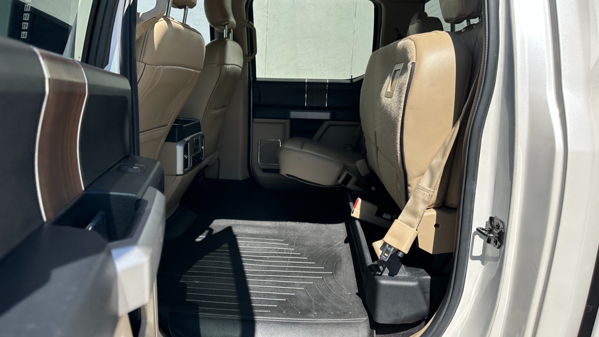 Used 2017 Ford F-150 LARIAT / FX4 OFFROAD PKG / TECHNOLOGY PKG / MOONROOF for sale Sold at Formula Imports in Charlotte NC 28227 29