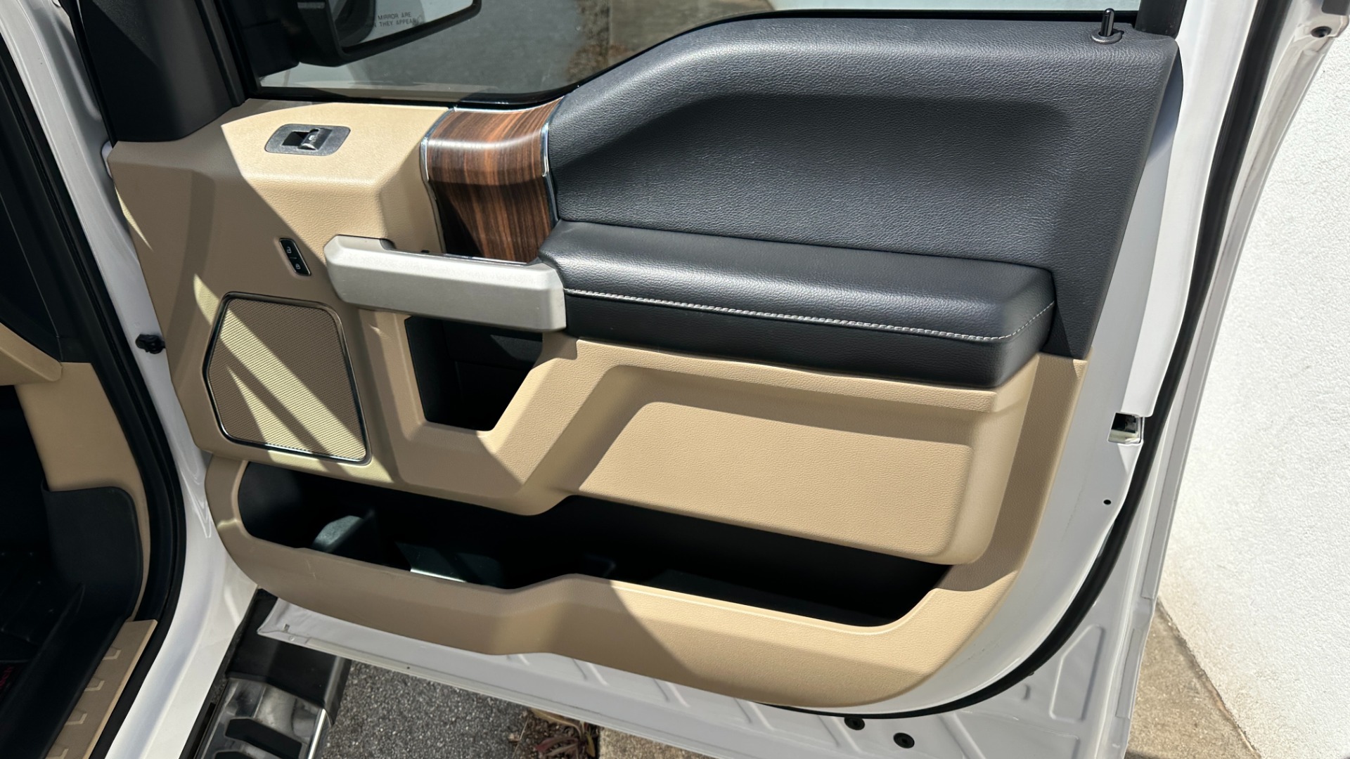 Used 2017 Ford F-150 LARIAT / FX4 OFFROAD PKG / TECHNOLOGY PKG / MOONROOF for sale $34,995 at Formula Imports in Charlotte NC 28227 36