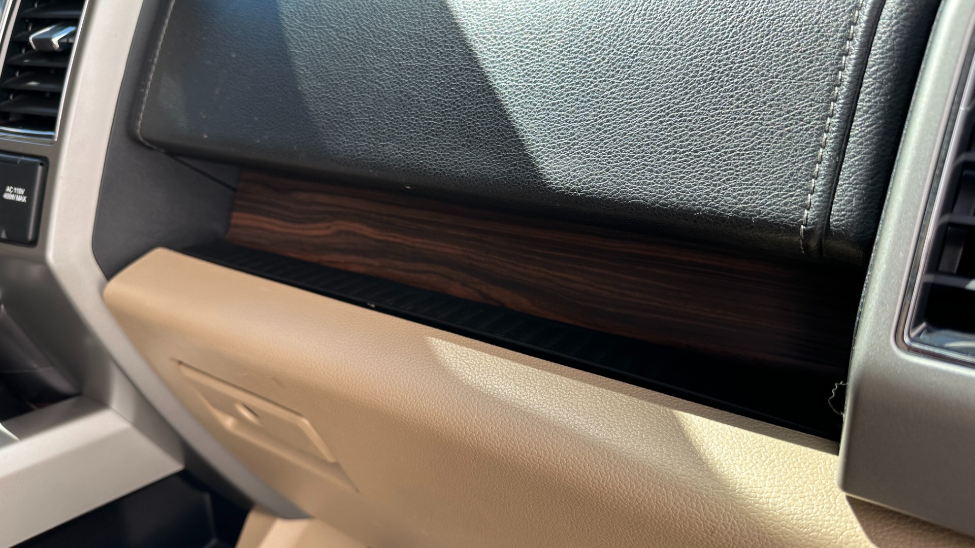 Used 2017 Ford F-150 LARIAT / FX4 OFFROAD PKG / TECHNOLOGY PKG / MOONROOF for sale $34,995 at Formula Imports in Charlotte NC 28227 41