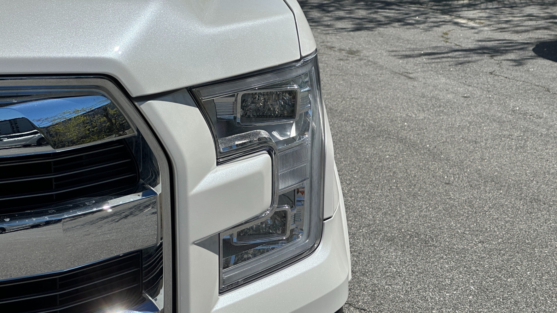 Used 2017 Ford F-150 LARIAT / FX4 OFFROAD PKG / TECHNOLOGY PKG / MOONROOF for sale $34,995 at Formula Imports in Charlotte NC 28227 57