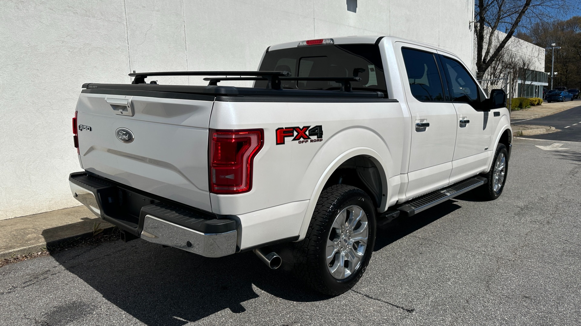 Used 2017 Ford F-150 LARIAT / FX4 OFFROAD PKG / TECHNOLOGY PKG / MOONROOF for sale $34,995 at Formula Imports in Charlotte NC 28227 6