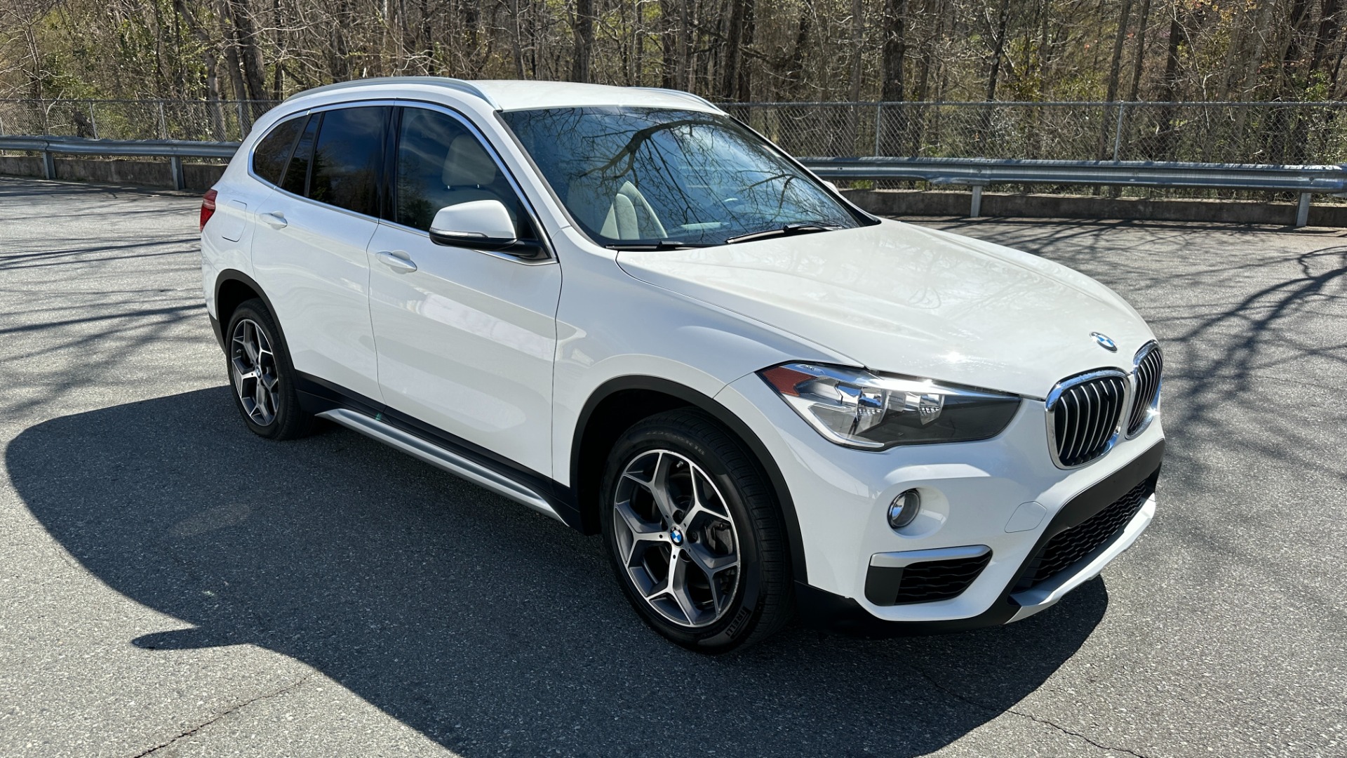 Used 2018 BMW X1 xDrive28i / HEATED SEATS / BACKUP CAMERA / CARGO COVER for sale Sold at Formula Imports in Charlotte NC 28227 2