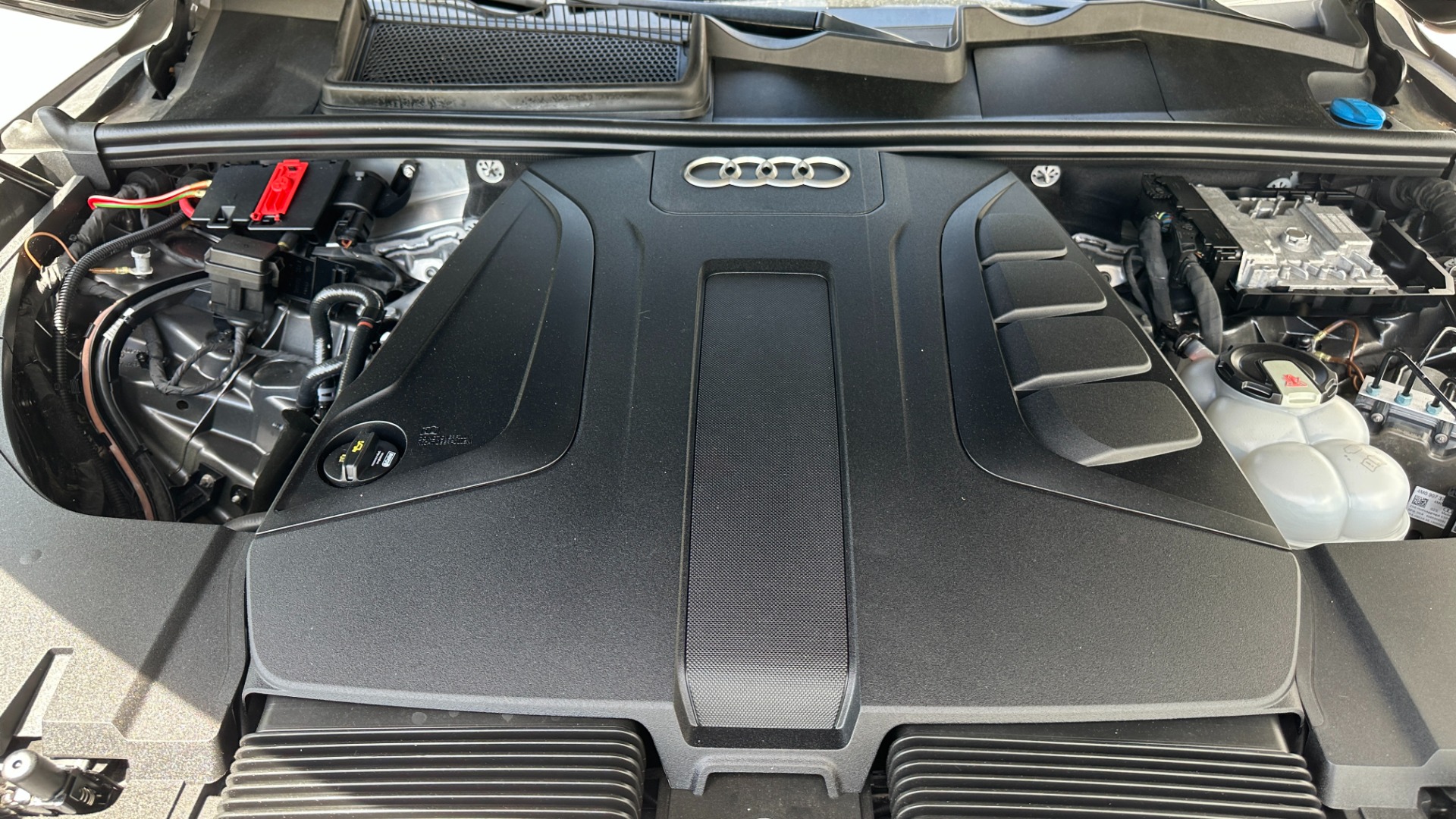 Used 2019 Audi Q7 PREMIUM PLUS / COLD WEATHER PACKAGE / LEATHER / SUNSHADES / NAV for sale Sold at Formula Imports in Charlotte NC 28227 16