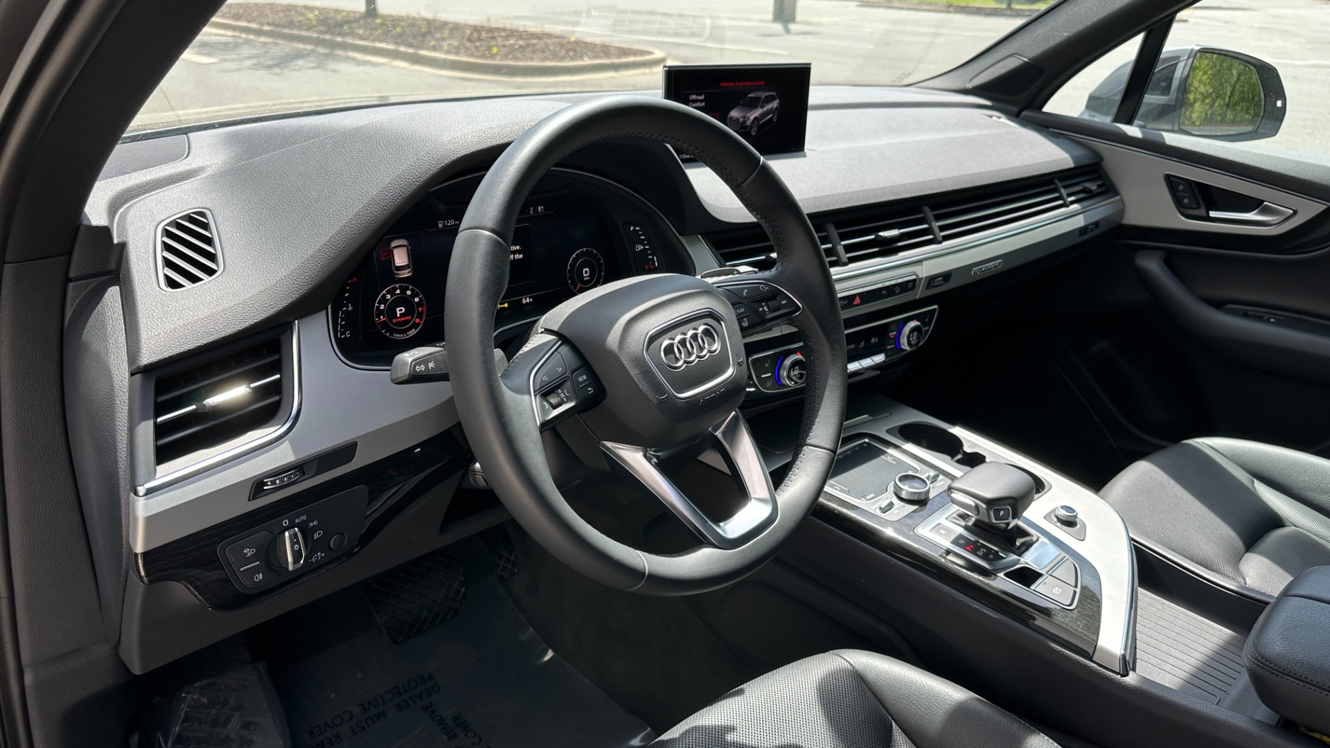Used 2019 Audi Q7 PREMIUM PLUS / COLD WEATHER PACKAGE / LEATHER / SUNSHADES / NAV for sale $36,995 at Formula Imports in Charlotte NC 28227 18