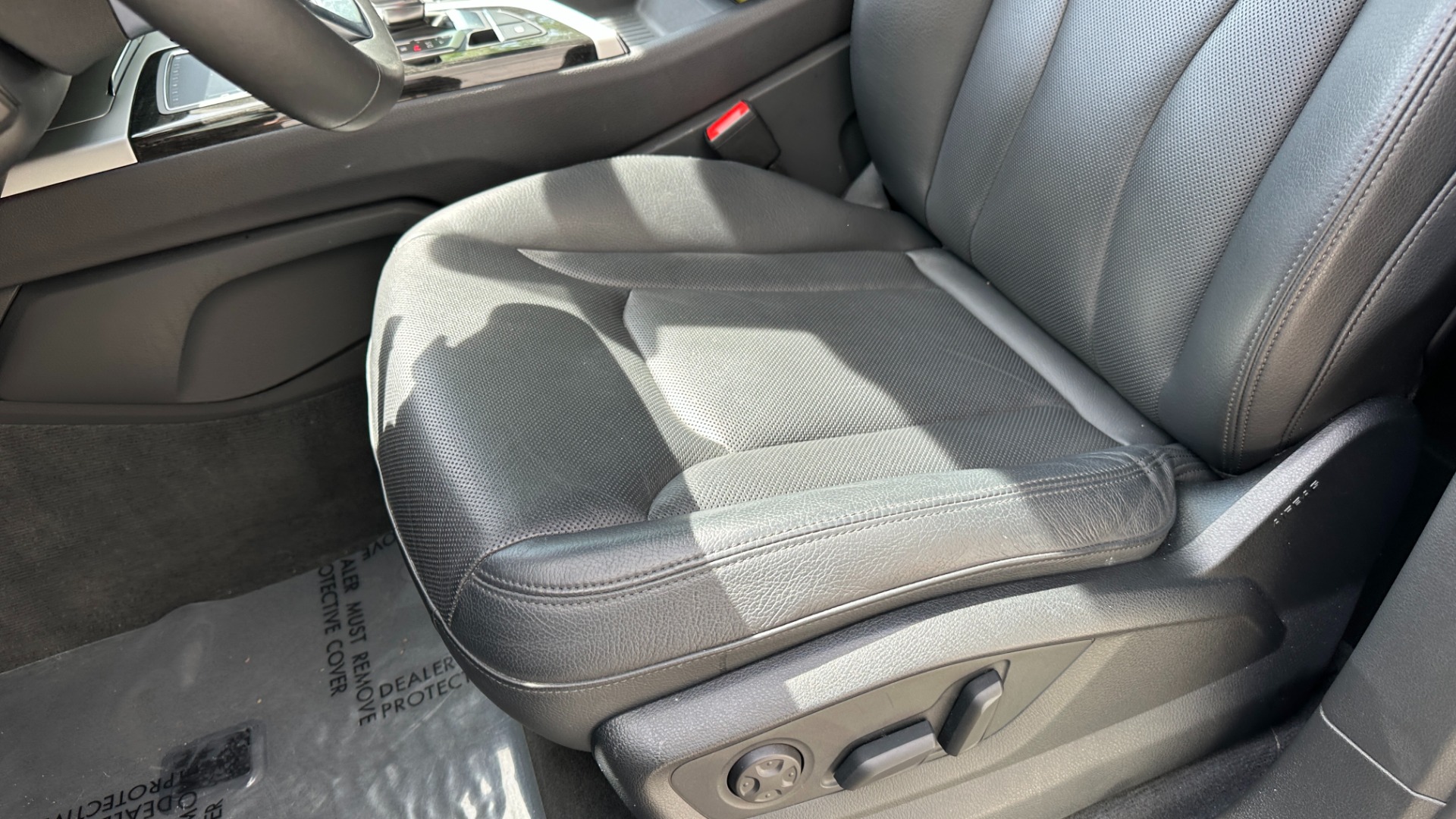 Used 2019 Audi Q7 PREMIUM PLUS / COLD WEATHER PACKAGE / LEATHER / SUNSHADES / NAV for sale $36,995 at Formula Imports in Charlotte NC 28227 21