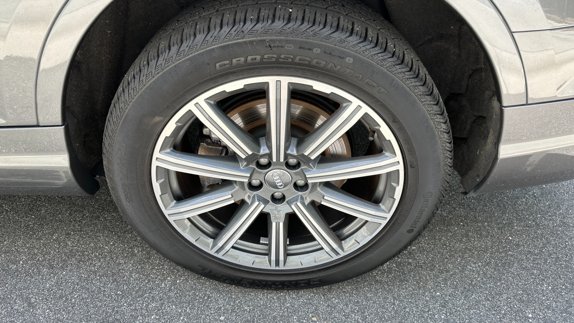 Used 2019 Audi Q7 PREMIUM PLUS / COLD WEATHER PACKAGE / LEATHER / SUNSHADES / NAV for sale $36,995 at Formula Imports in Charlotte NC 28227 48