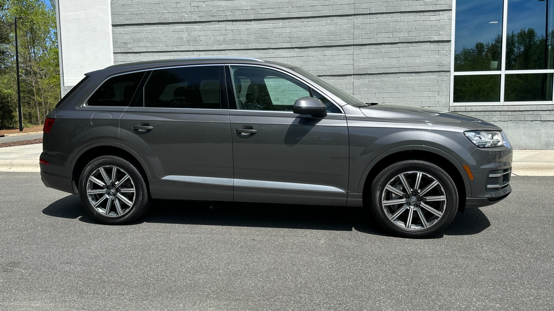 Used 2019 Audi Q7 PREMIUM PLUS / COLD WEATHER PACKAGE / LEATHER / SUNSHADES / NAV for sale $36,995 at Formula Imports in Charlotte NC 28227 6