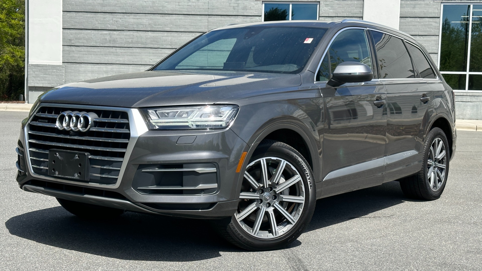 Used 2019 Audi Q7 PREMIUM PLUS / COLD WEATHER PACKAGE / LEATHER / SUNSHADES / NAV for sale $36,995 at Formula Imports in Charlotte NC 28227 1