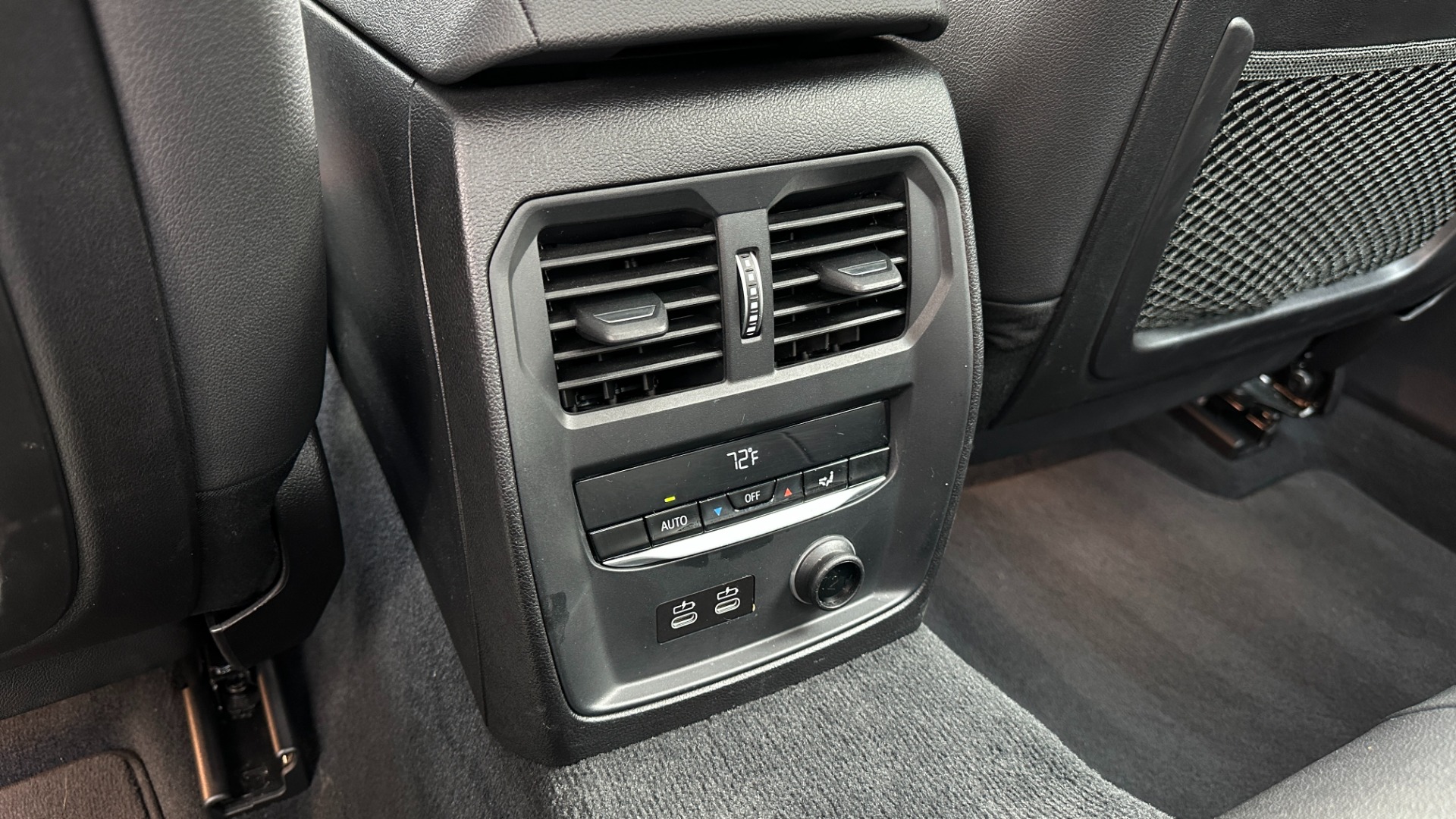 Used 2020 BMW 3 Series 330i xDrive / CONVENIENCE PKG / HEATED STEERING / HEATED SEATS / AWD / SUNR for sale Sold at Formula Imports in Charlotte NC 28227 27