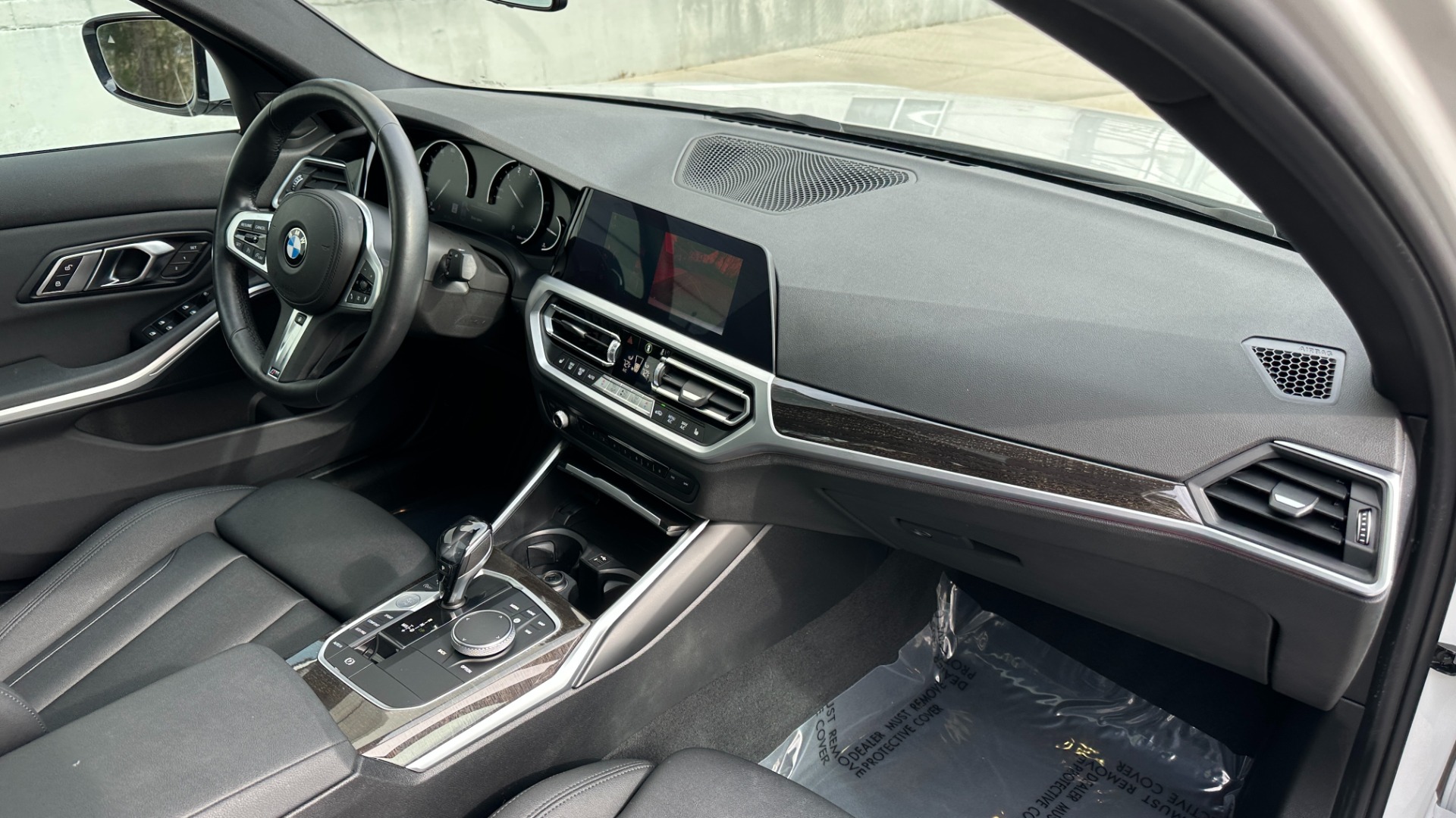 Used 2020 BMW 3 Series 330i xDrive / CONVENIENCE PKG / HEATED STEERING / HEATED SEATS / AWD / SUNR for sale Sold at Formula Imports in Charlotte NC 28227 33