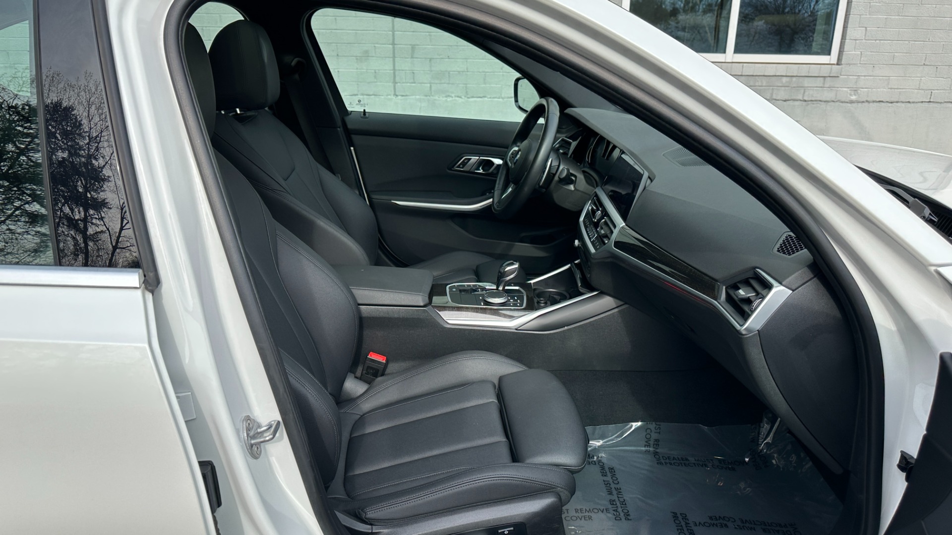 Used 2020 BMW 3 Series 330i xDrive / CONVENIENCE PKG / HEATED STEERING / HEATED SEATS / AWD / SUNR for sale Sold at Formula Imports in Charlotte NC 28227 34