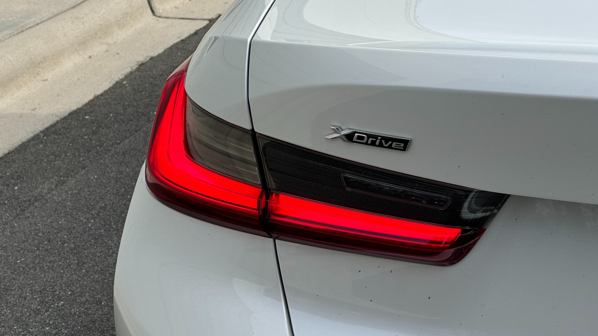Used 2020 BMW 3 Series 330i xDrive / CONVENIENCE PKG / HEATED STEERING / HEATED SEATS / AWD / SUNR for sale Sold at Formula Imports in Charlotte NC 28227 41