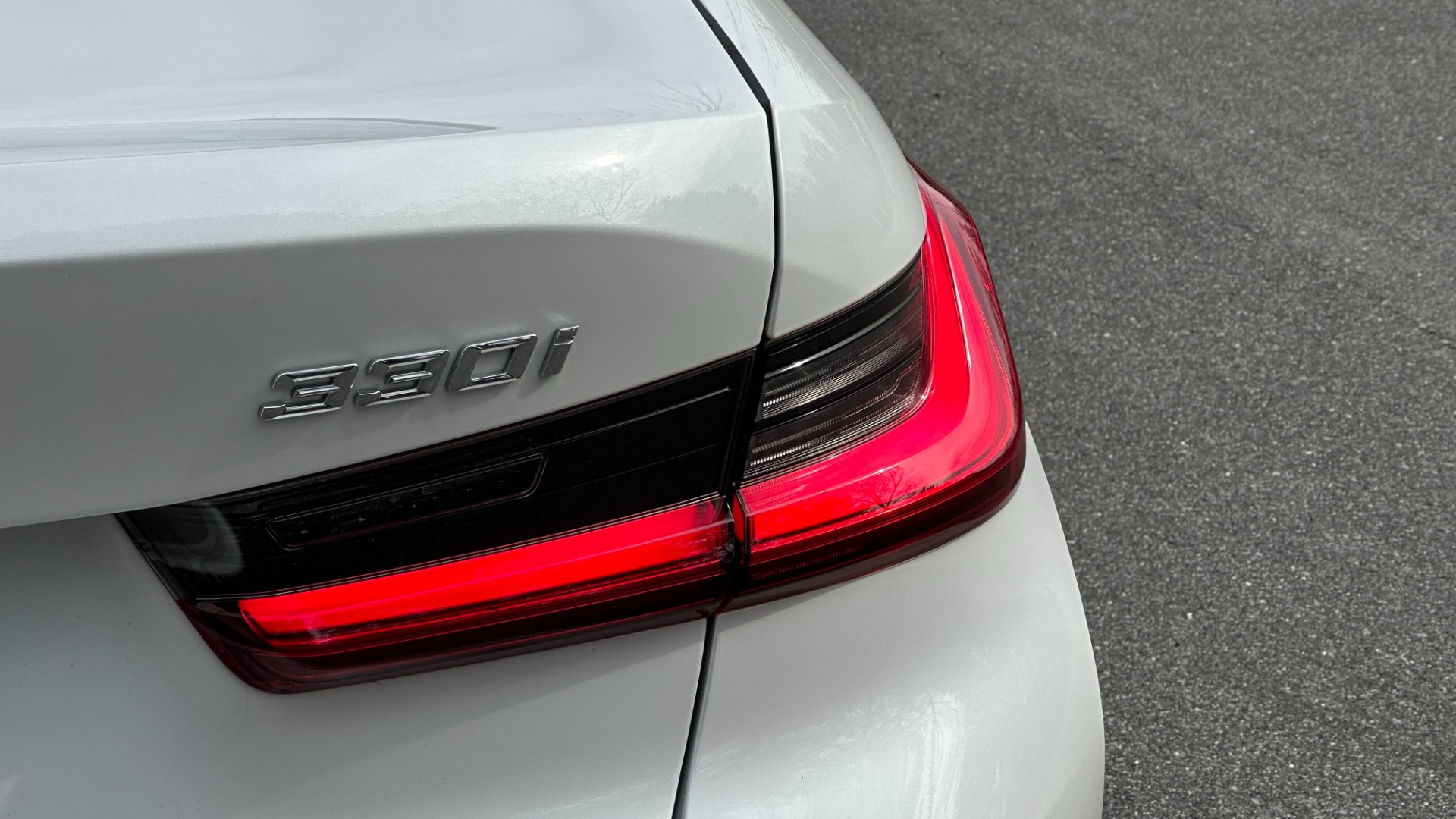 Used 2020 BMW 3 Series 330i xDrive / CONVENIENCE PKG / HEATED STEERING / HEATED SEATS / AWD / SUNR for sale Sold at Formula Imports in Charlotte NC 28227 42